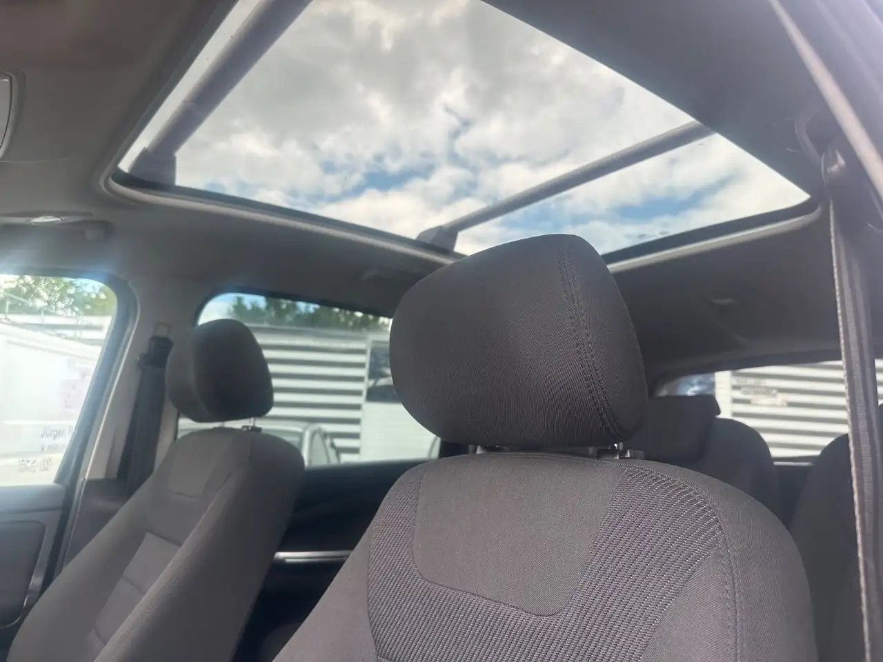 FORD S-MAX TITANIUM 7 places - 200 ch - CAMÉRA DE RECUL - VOLANT CUIR - TOIT PANORAMIQUE