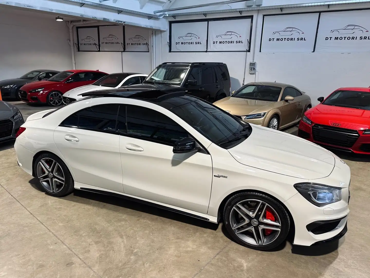 Mercedes-Benz CLA 45 AMG 4Matic RECARO - TETTO - PERFORMANCE Белый - 1