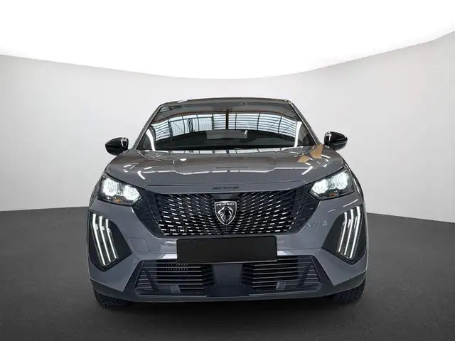 Peugeot 2008 view 3