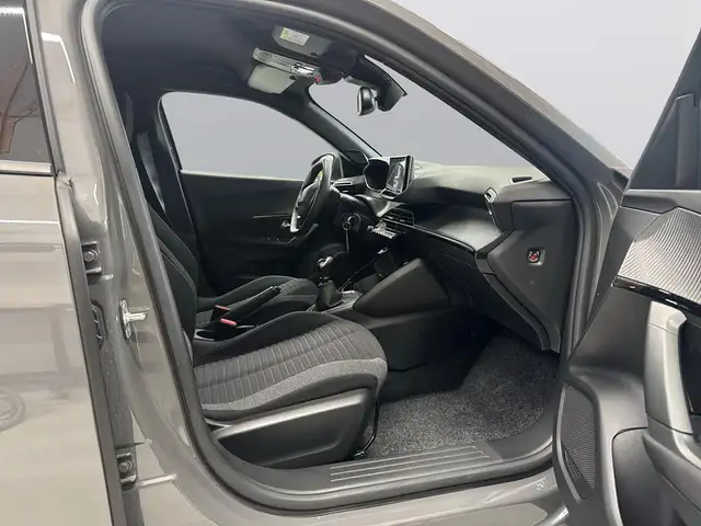 Peugeot 2008 view 13