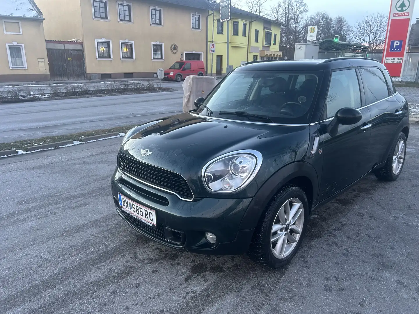 MINI Countryman D COOPER COUNTRYMAN SD Grün - 2