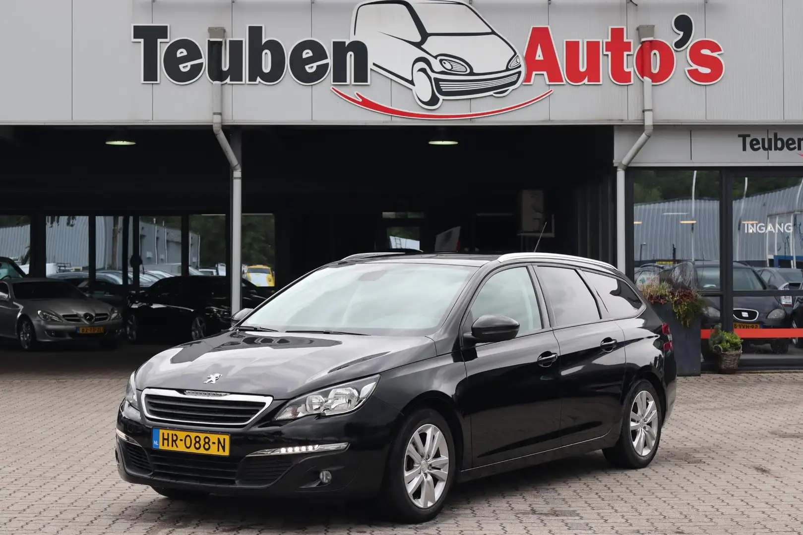 Peugeot 308 SW 1.6 BlueHDI Blue Lease Executive Pack Camera, L Zwart - 1