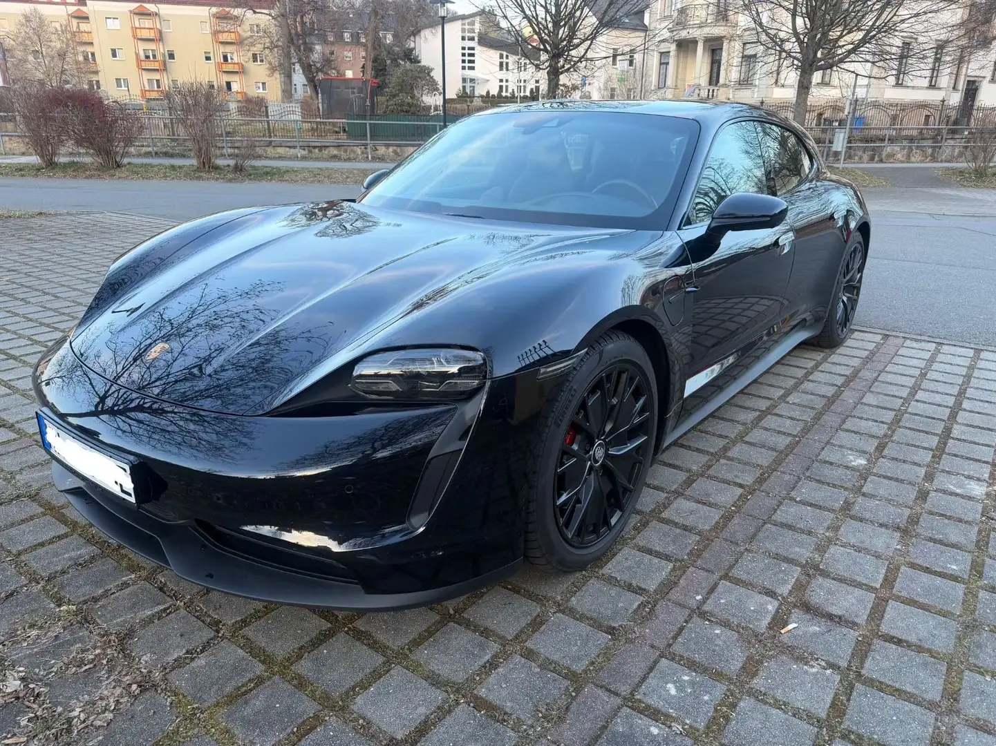 Porsche Taycan 4S SportTurismo Bose Porsche Approved Schwarz - 1
