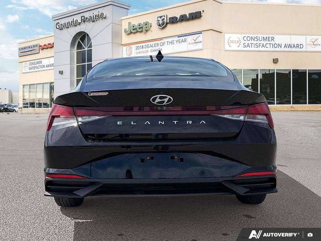 2021 Hyundai Elantra Preferred — снимка 1