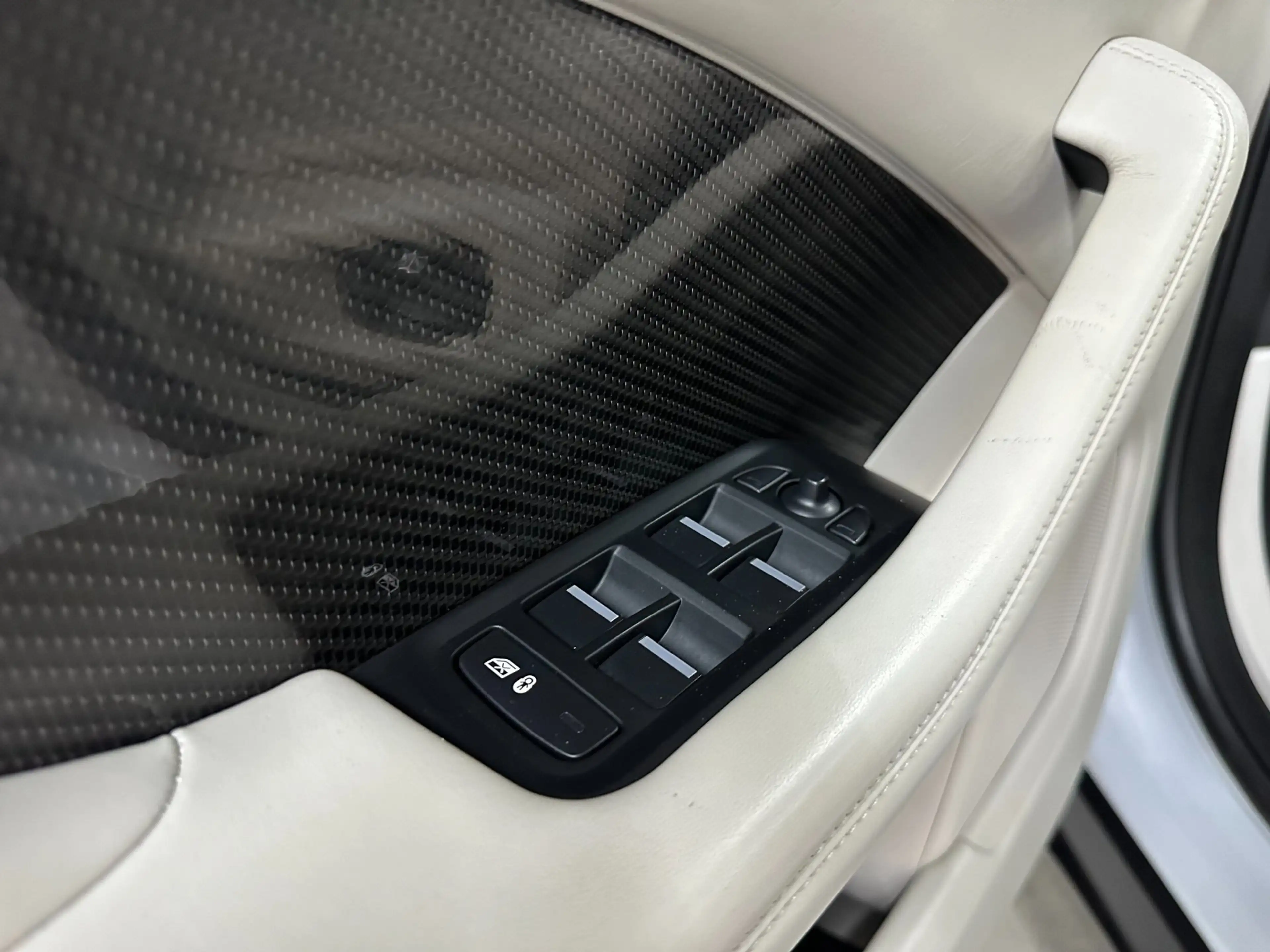 Jaguar I-Pace EV400 First Edition 90 kWh, Pano, Bucket seats — photo 12