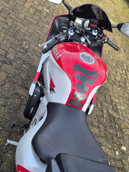 Yamaha YZF-R6 - foto 7