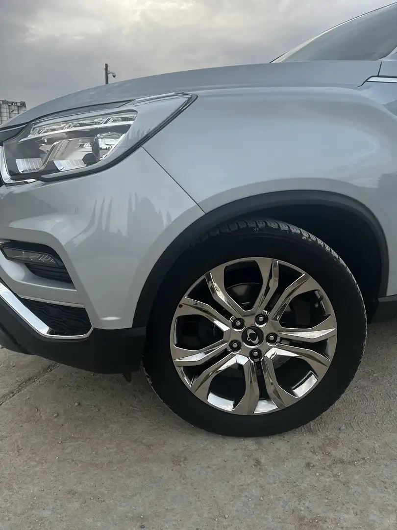 SsangYong Rexton 2.2 e-XDi 220 4WD Aut. Sapphire - 2