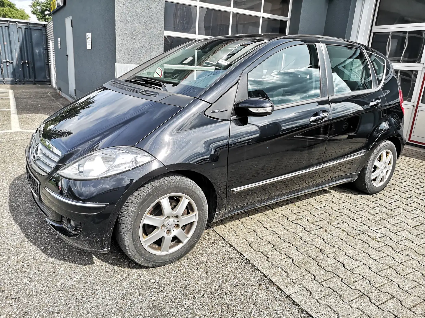 Mercedes-Benz A 150 EURO 4 Klima Sitzheizung ALU-Felgen Schwarz - 1