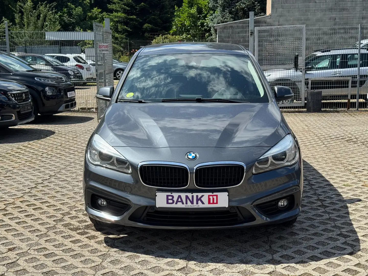 BMW 216 Gran Tourer 1,5d*7-Sitzer*1.Hand*Head UP* Grau - 2