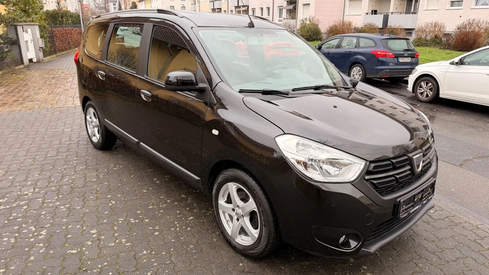 Dacia Lodgy Comfort Noir - 1