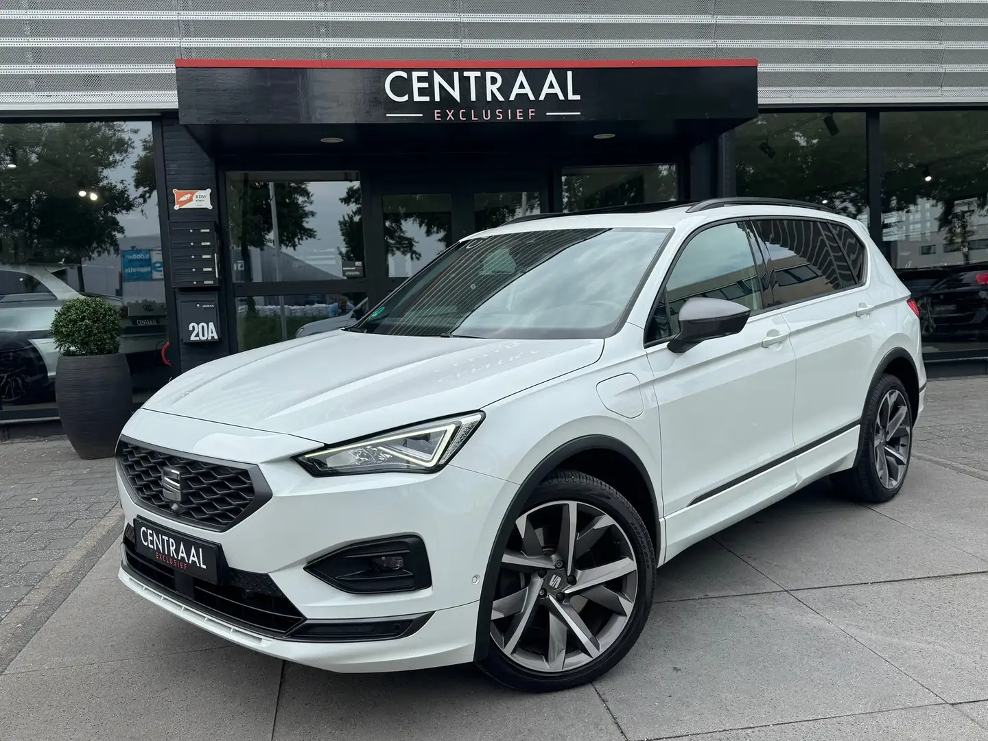 SEAT Tarraco 1.4 TSI e-Hybrid PHEV FR 245PK|Pano|Memory|360Came Beyaz - 1