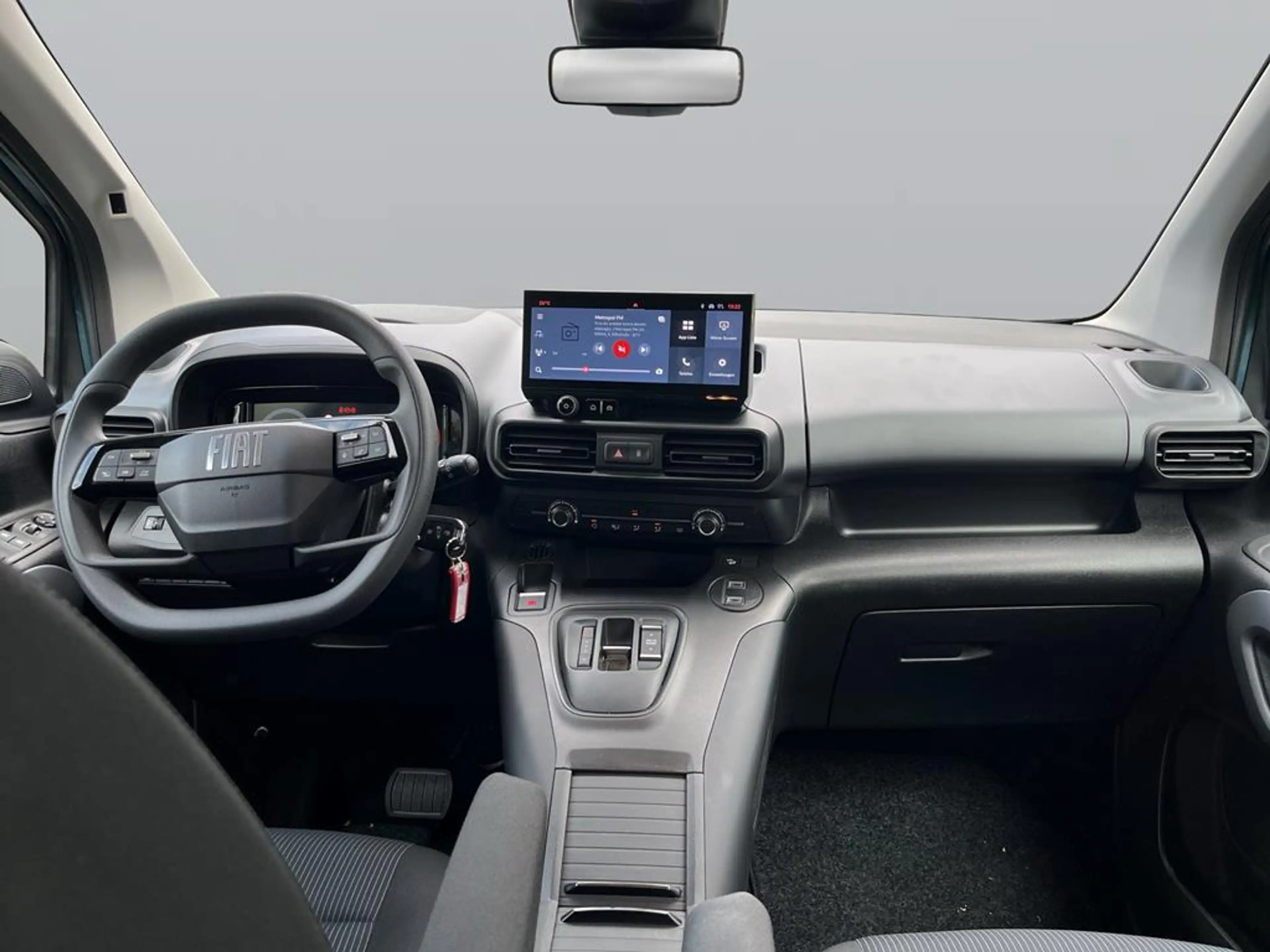 Fiat Qubo L 5-Sitzer L1 1.5 Diesel 96 kW Icon — photo 12