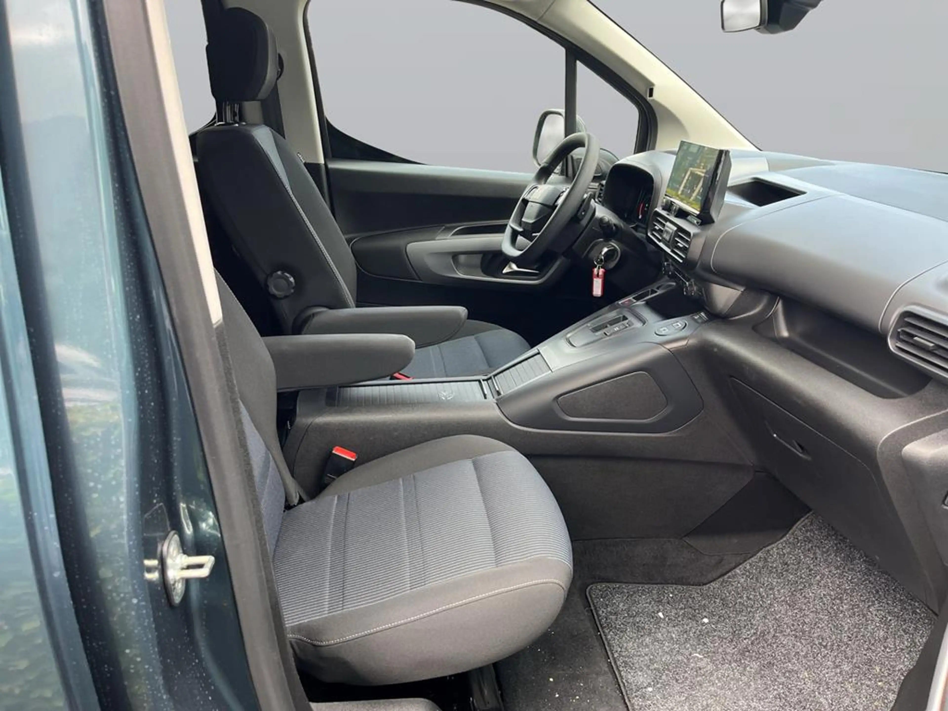 Fiat Qubo L 5-Sitzer L1 1.5 Diesel 96 kW Icon — photo 13