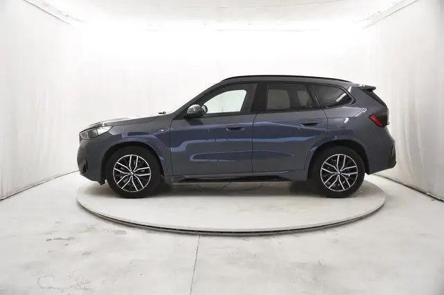 BMW X1 view 2