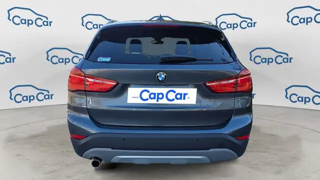 BMW X1 view 3