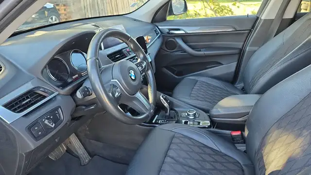 BMW X1 view 8