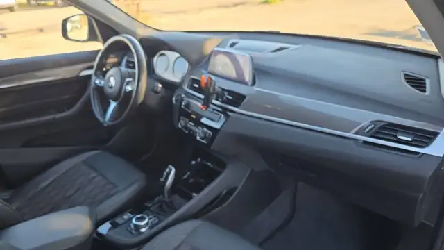 BMW X1 view 10
