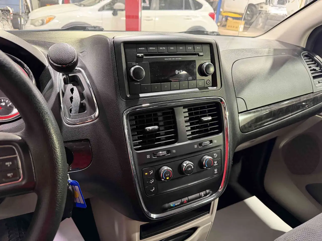 Dodge Grand Caravan photo Dodge Grand Caravan