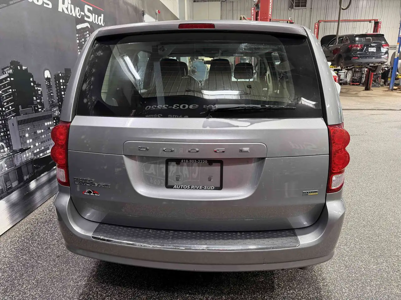 Dodge Grand Caravan photo Dodge Grand Caravan