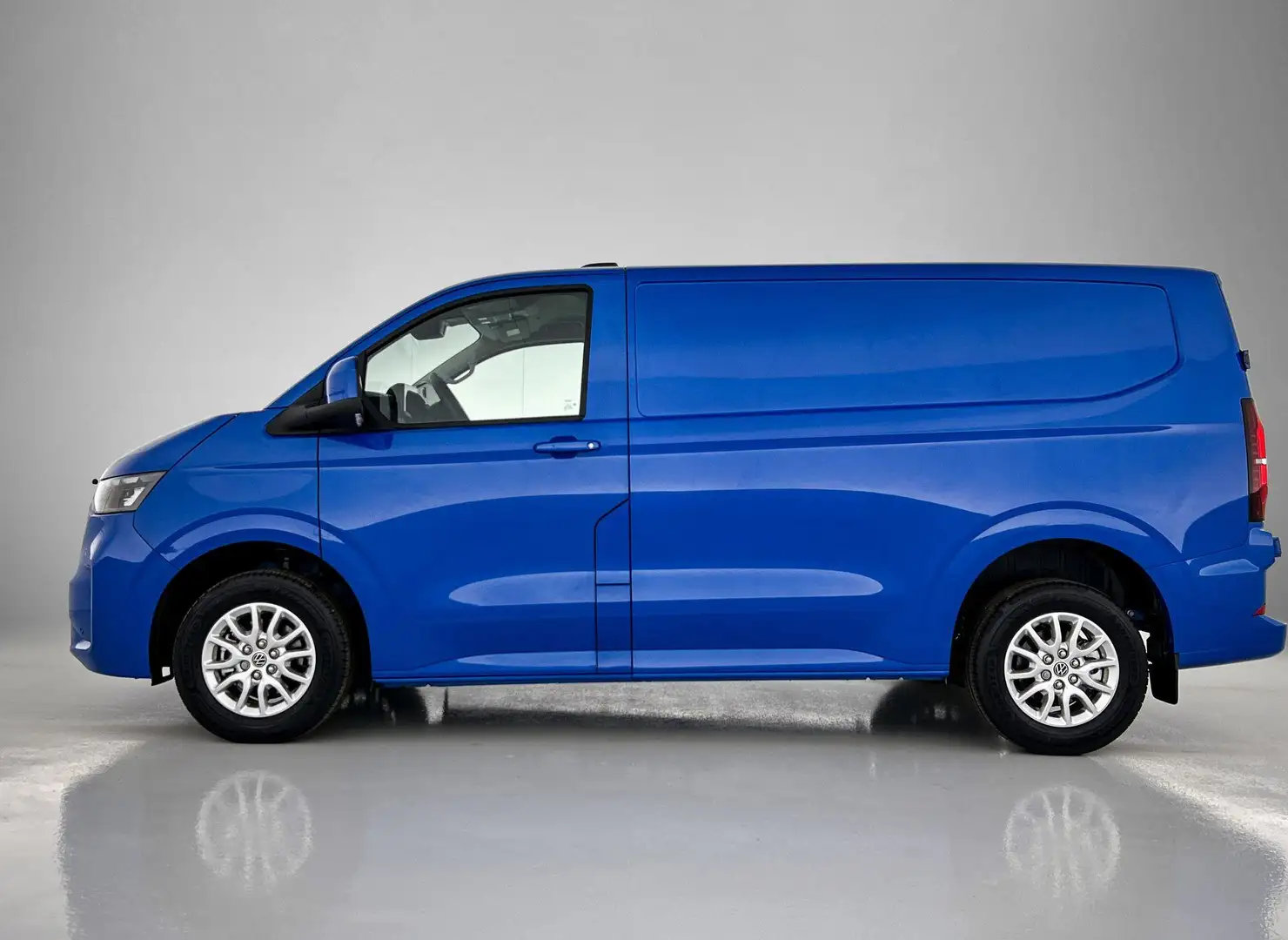 Volkswagen Transporter 2.0 TDI L1H1 150 PK Nieuwe Transporter | Geen BPM Blauw - 2