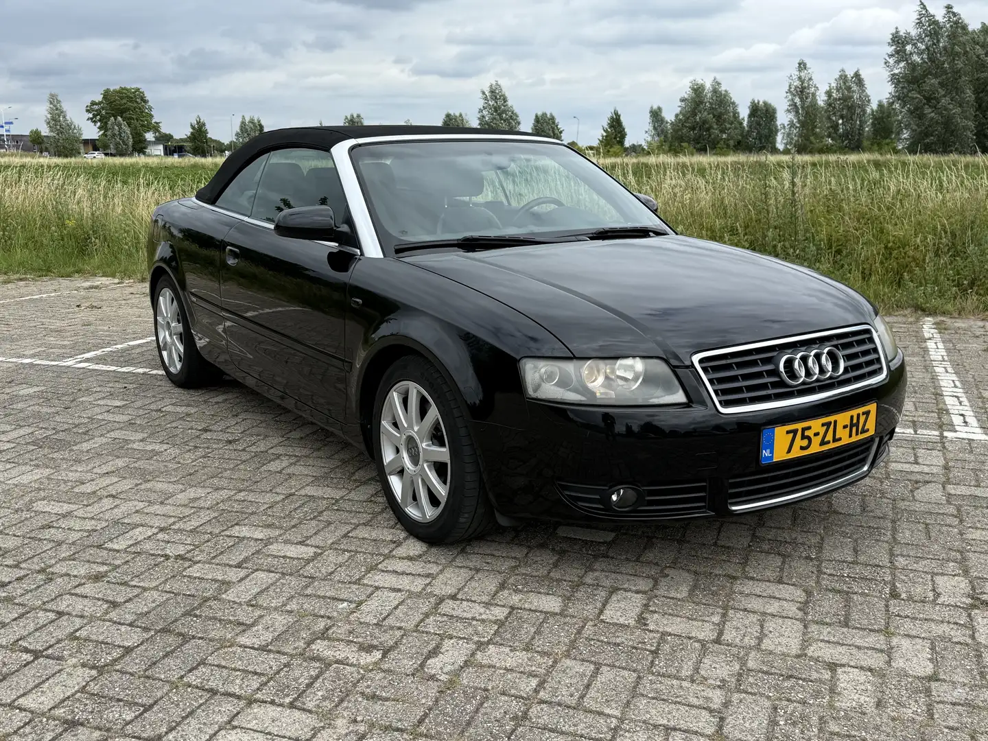 Audi A4 A4 1.8 Turbo Cabrio Zwart - 1
