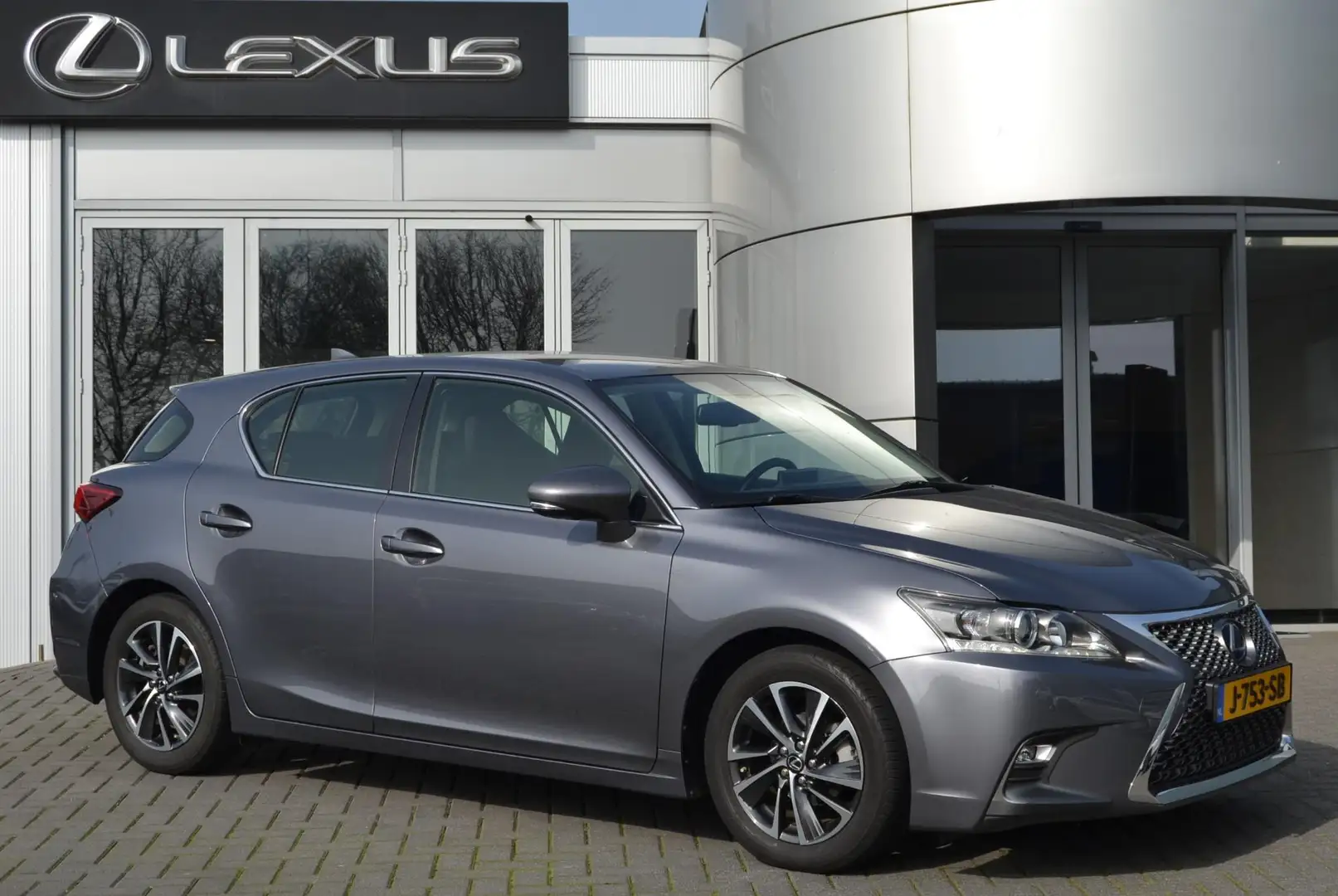 Lexus CT 200h Business Line TREKHAAK NAVI PARK-SENSOR CAMERA CRU Gris - 1
