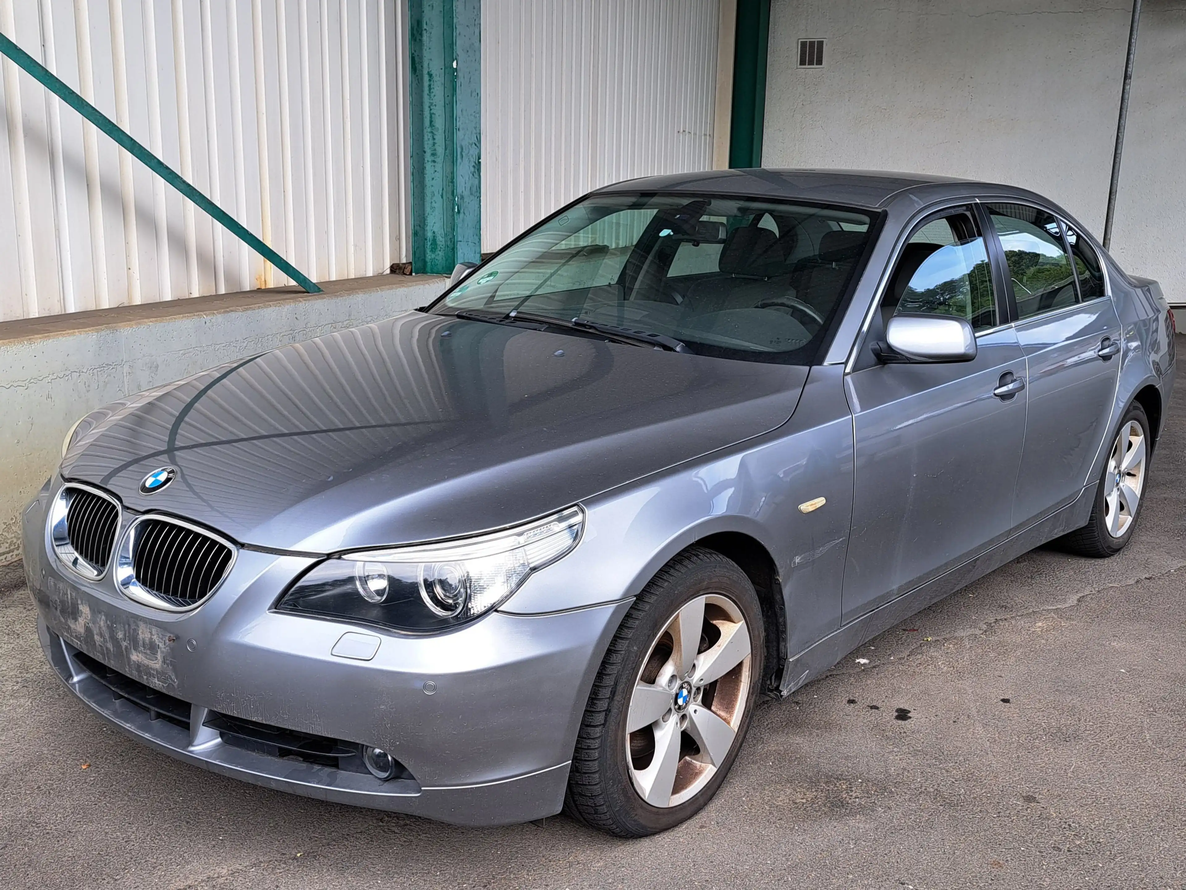 BMW 525 525i xDrive