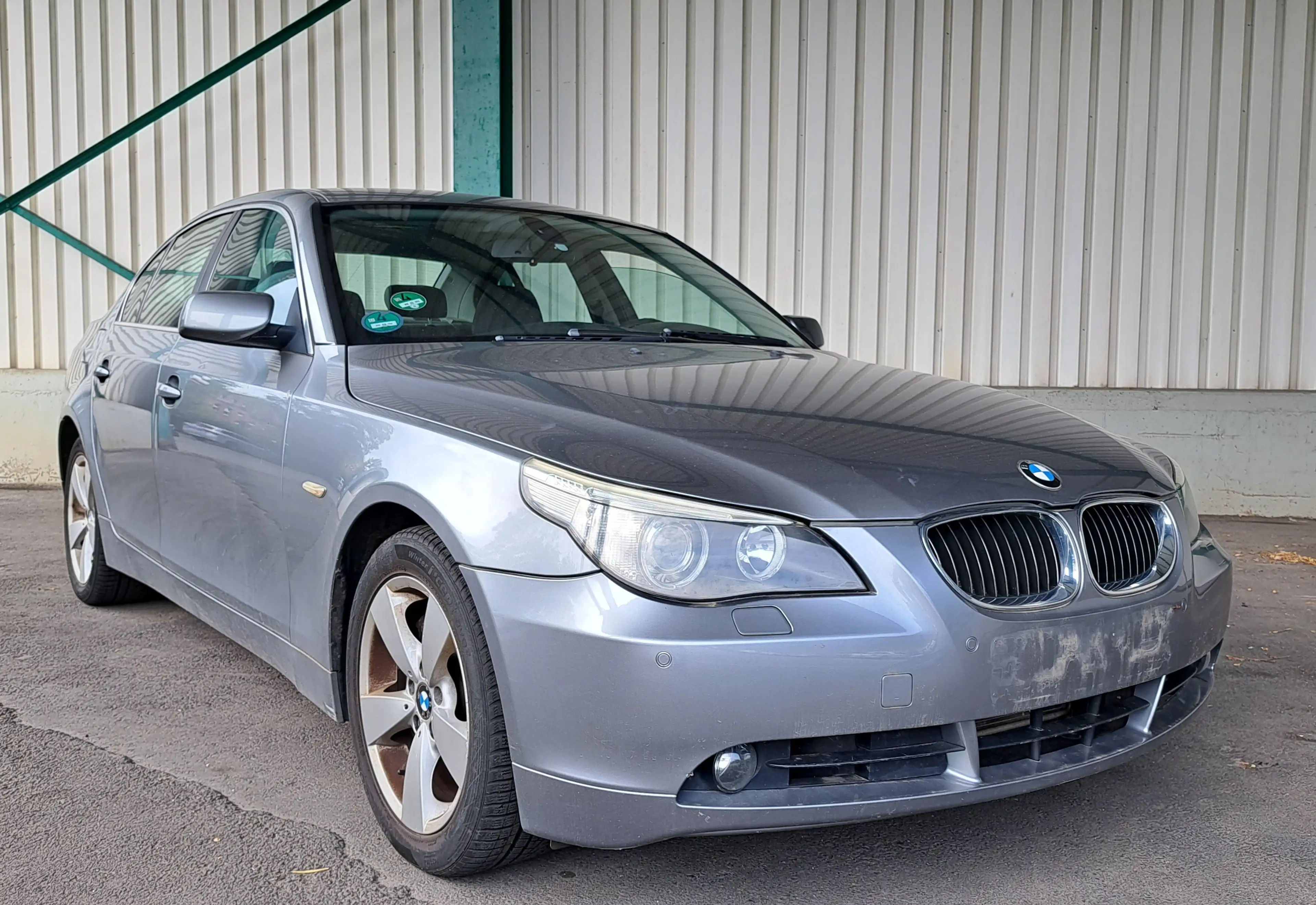 BMW 525 525i xDrive — photo 3