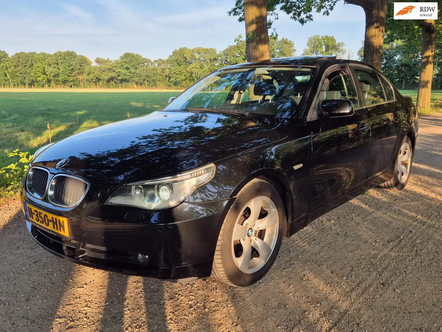 BMW 525 5-serie 525i AUT. *SCHUIFDAK* SUPERAUTO! Noir - 1