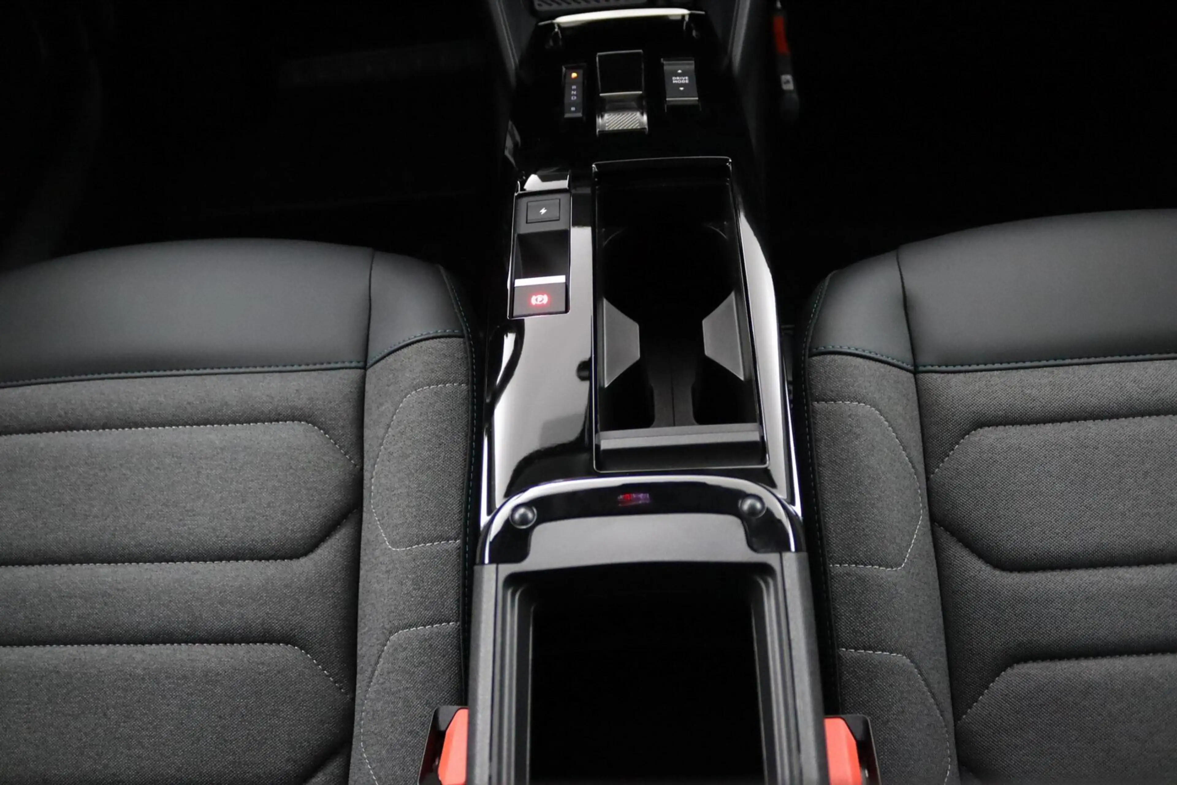 Citroen E-C4 Electric You 50 kWh — photo 26