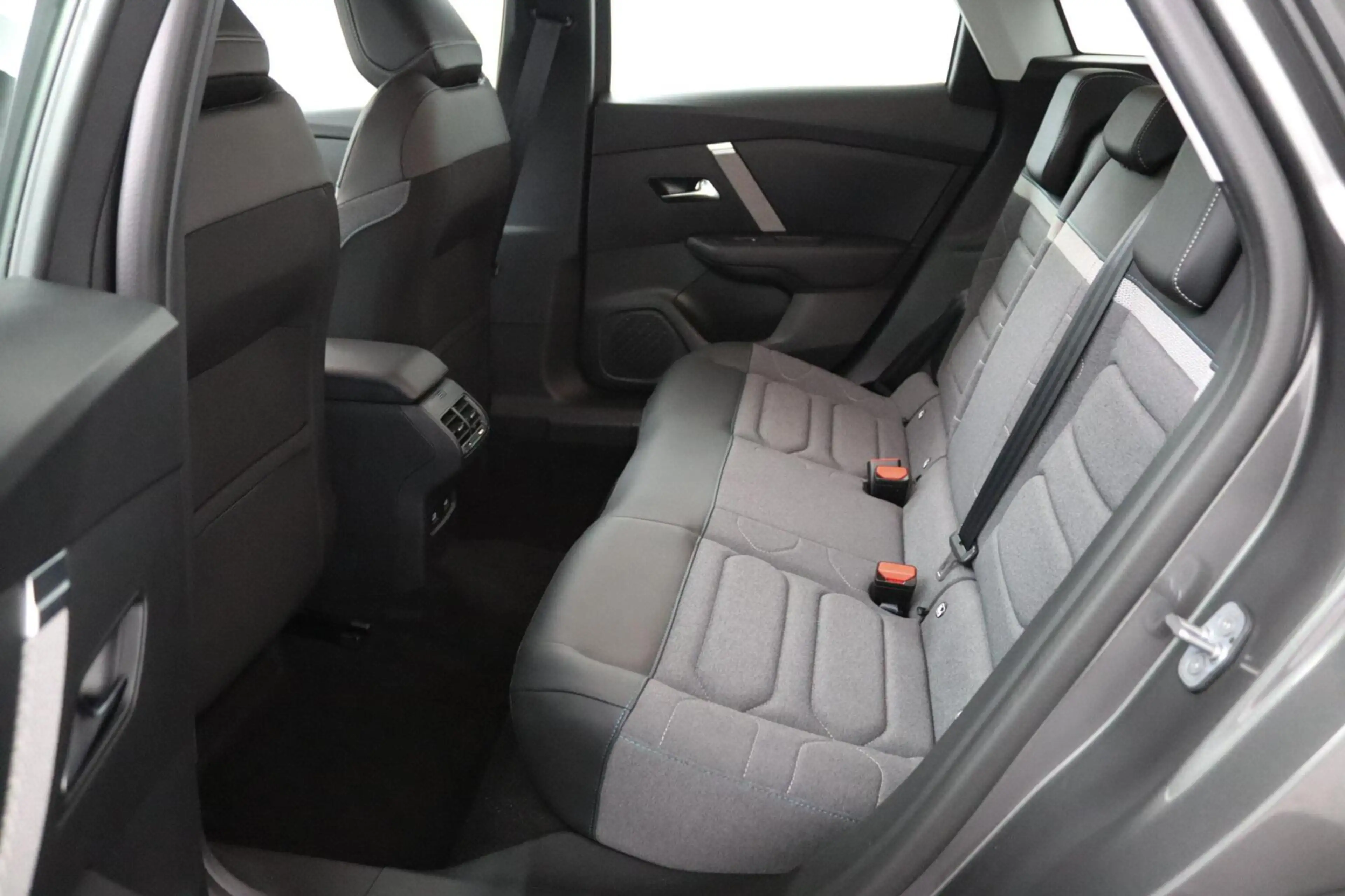Citroen E-C4 Electric You 50 kWh — photo 5