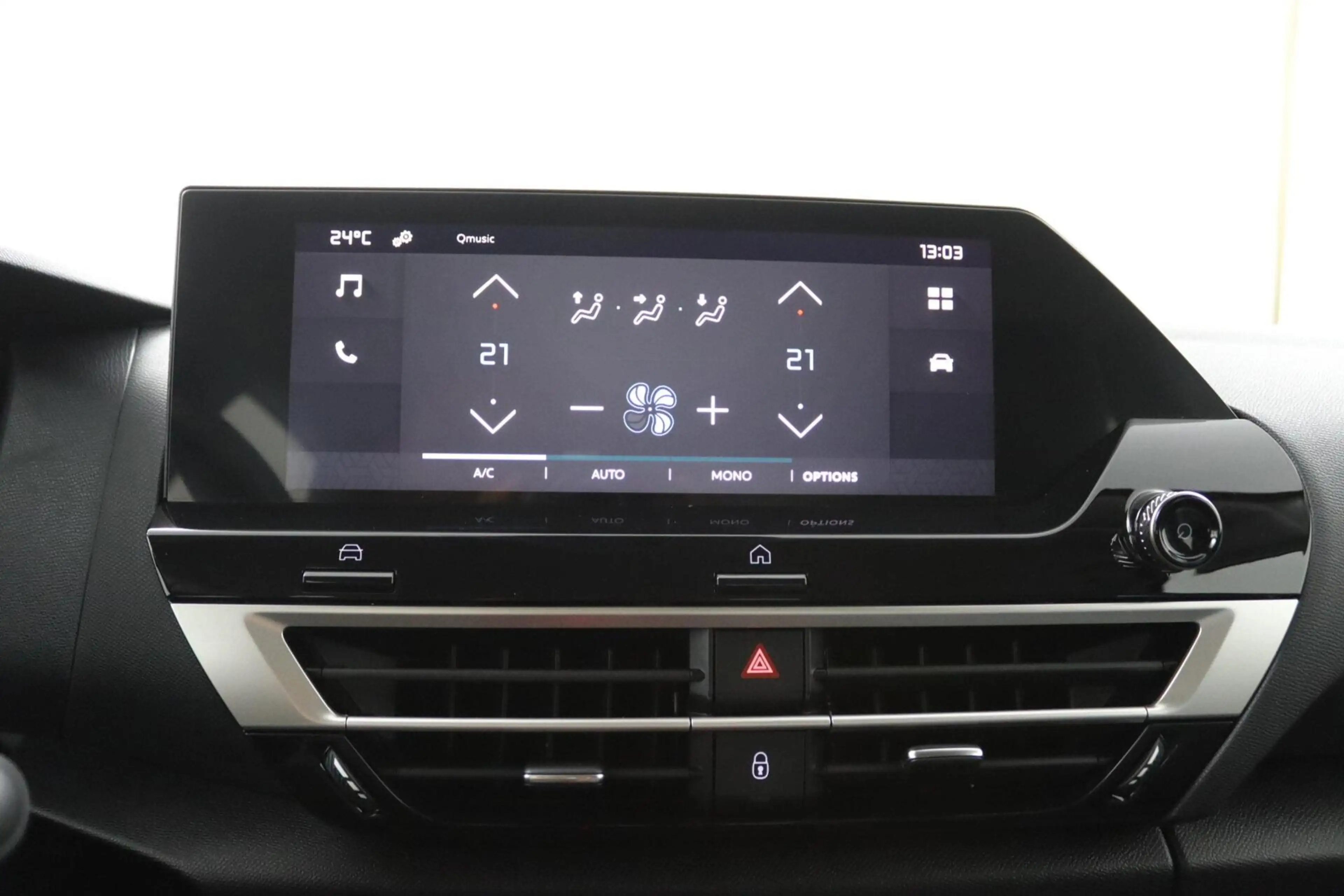 Citroen E-C4 Electric You 50 kWh — photo 24