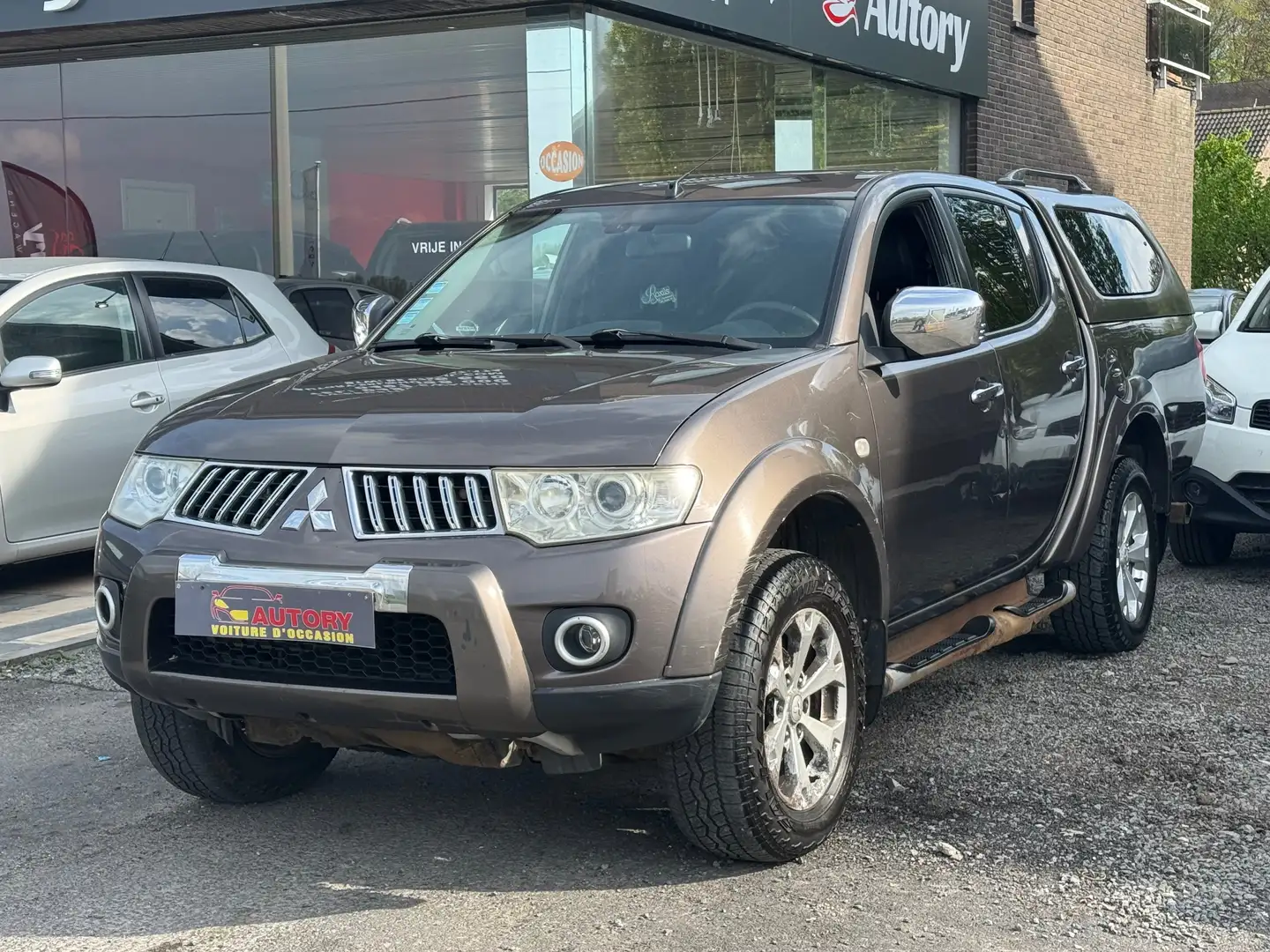 Mitsubishi L200 2.5 DI-D 4WD / Export ! Brun - 1