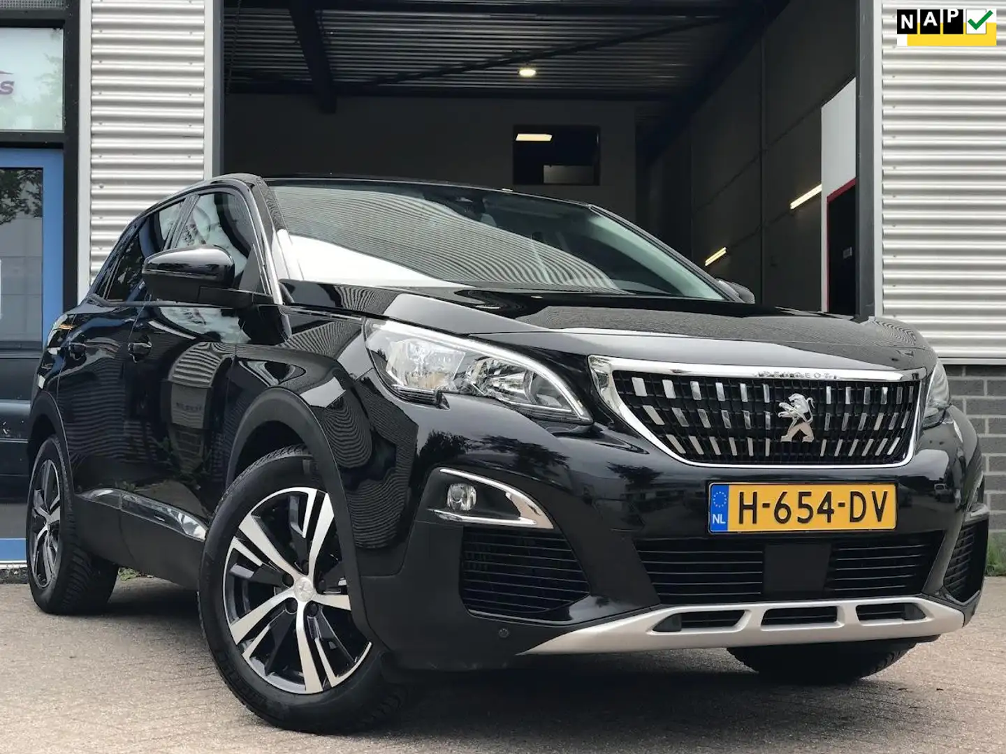 Peugeot 3008 1.2 PureTech GT LINE|NAVI|CAMERA|PDC|CRUISE Noir - 1