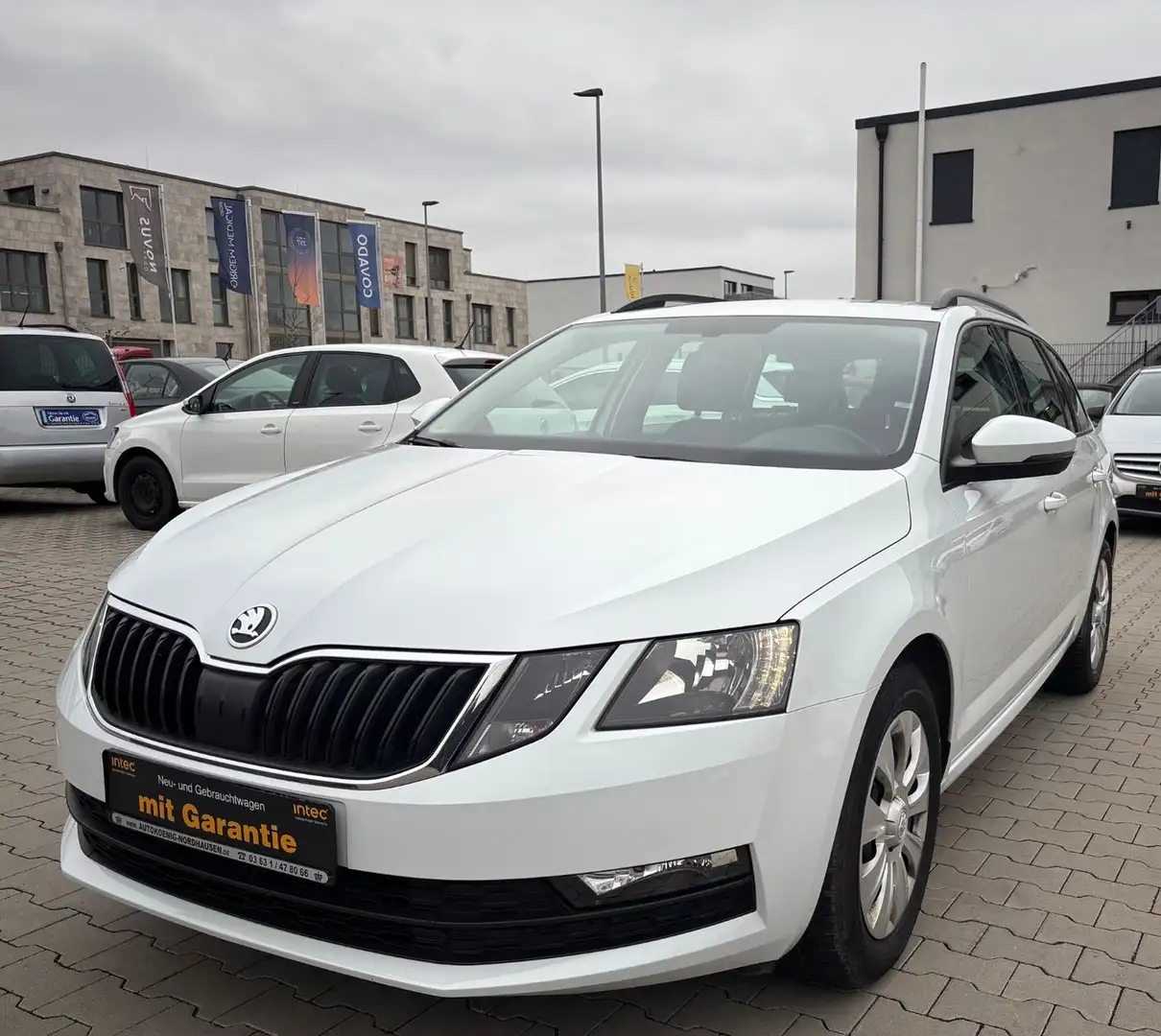 Skoda Octavia Combi Ambition/Automat Blanc - 1
