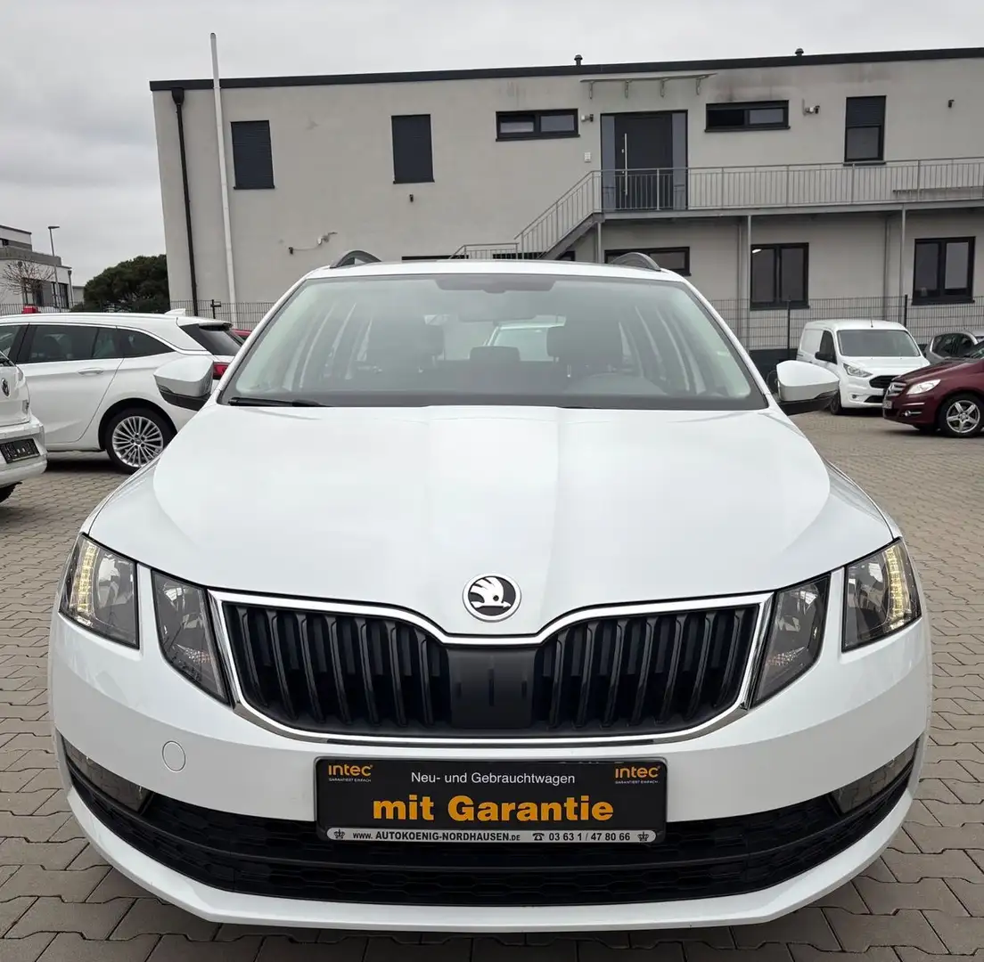 Skoda Octavia Combi Ambition/Automat Blanc - 2
