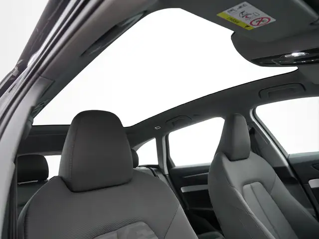Audi A6 view 10