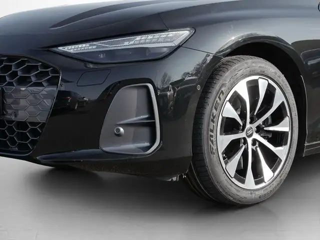 Audi A6 view 13