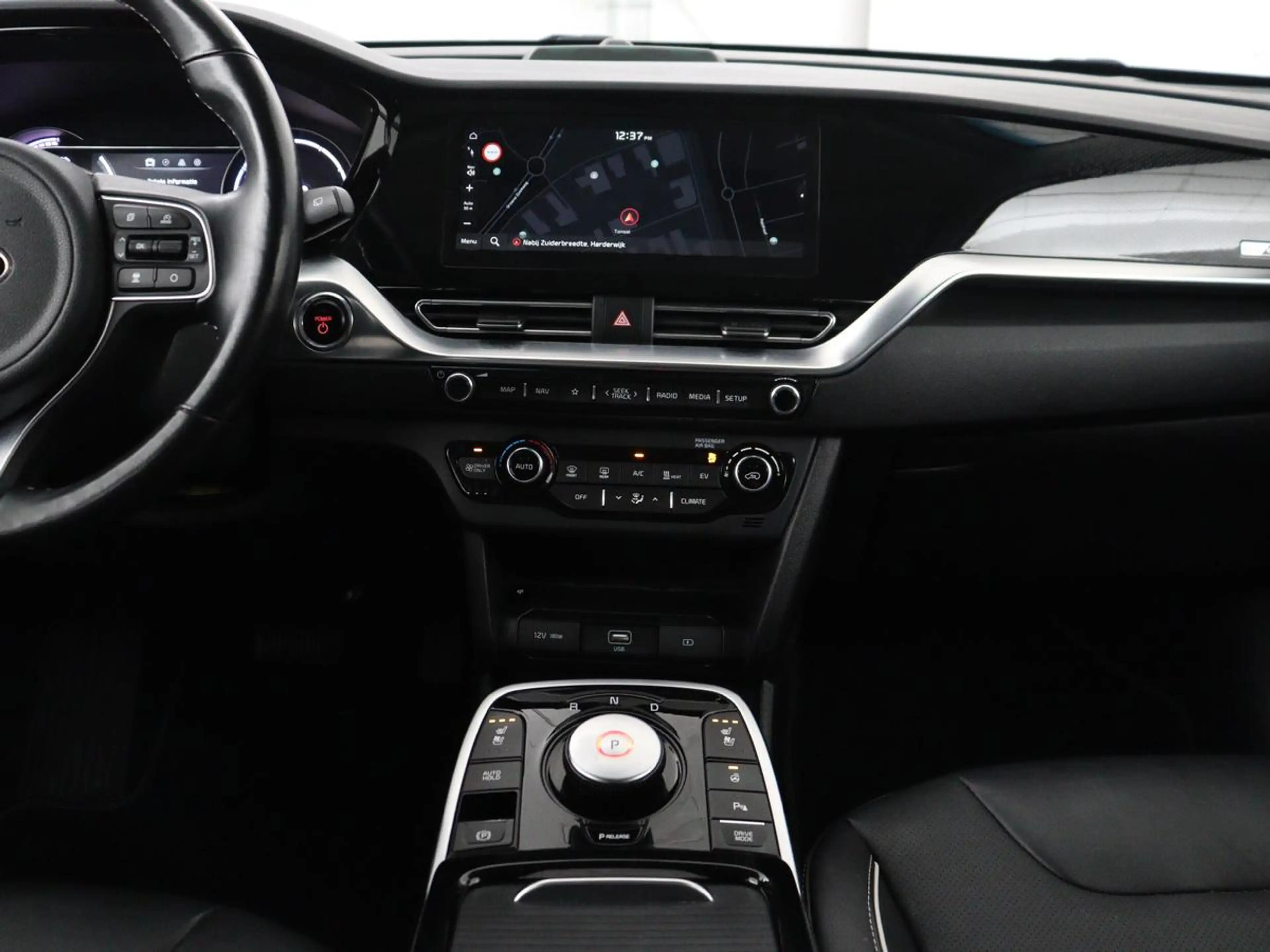 Kia e-Niro DynamicPlusLine 64 kWh | SOH 94,3% | Panoramadak | — photo 11