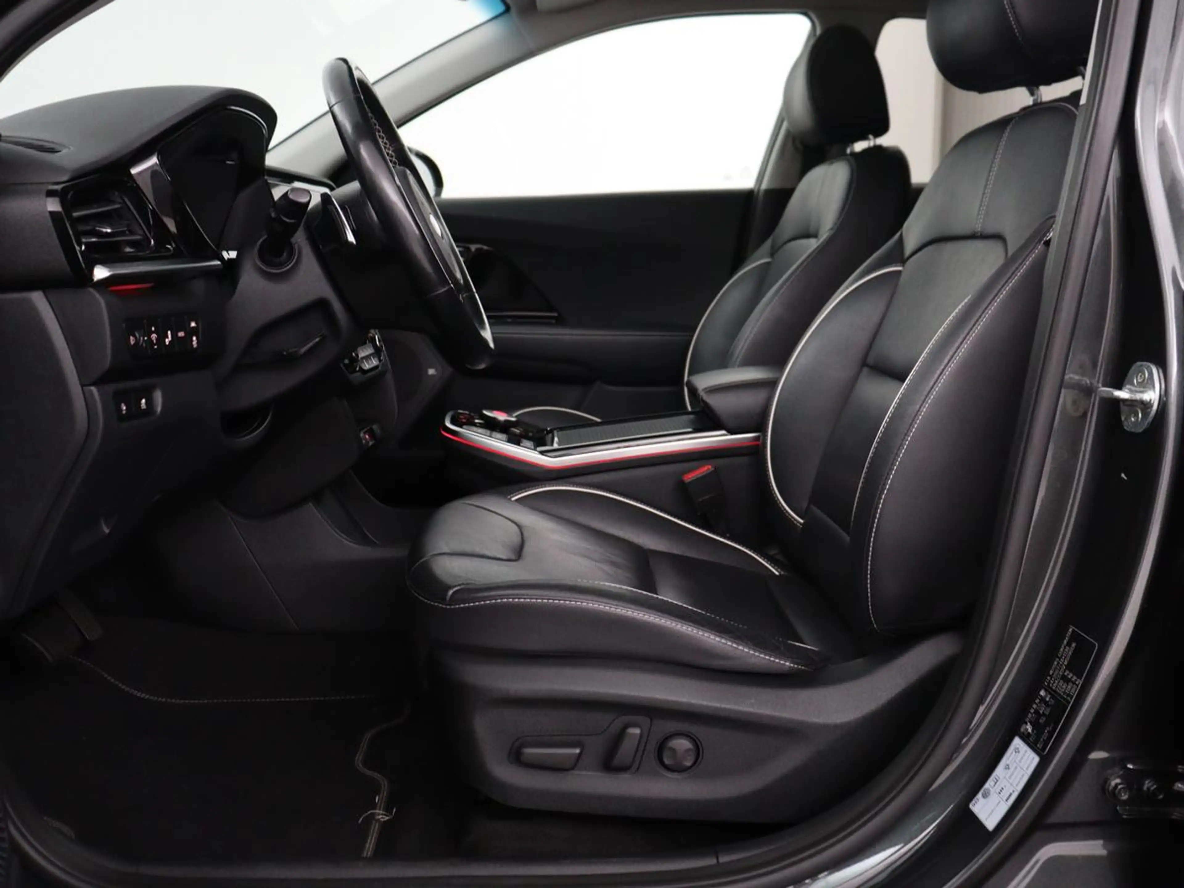 Kia e-Niro DynamicPlusLine 64 kWh | SOH 94,3% | Panoramadak | — photo 5