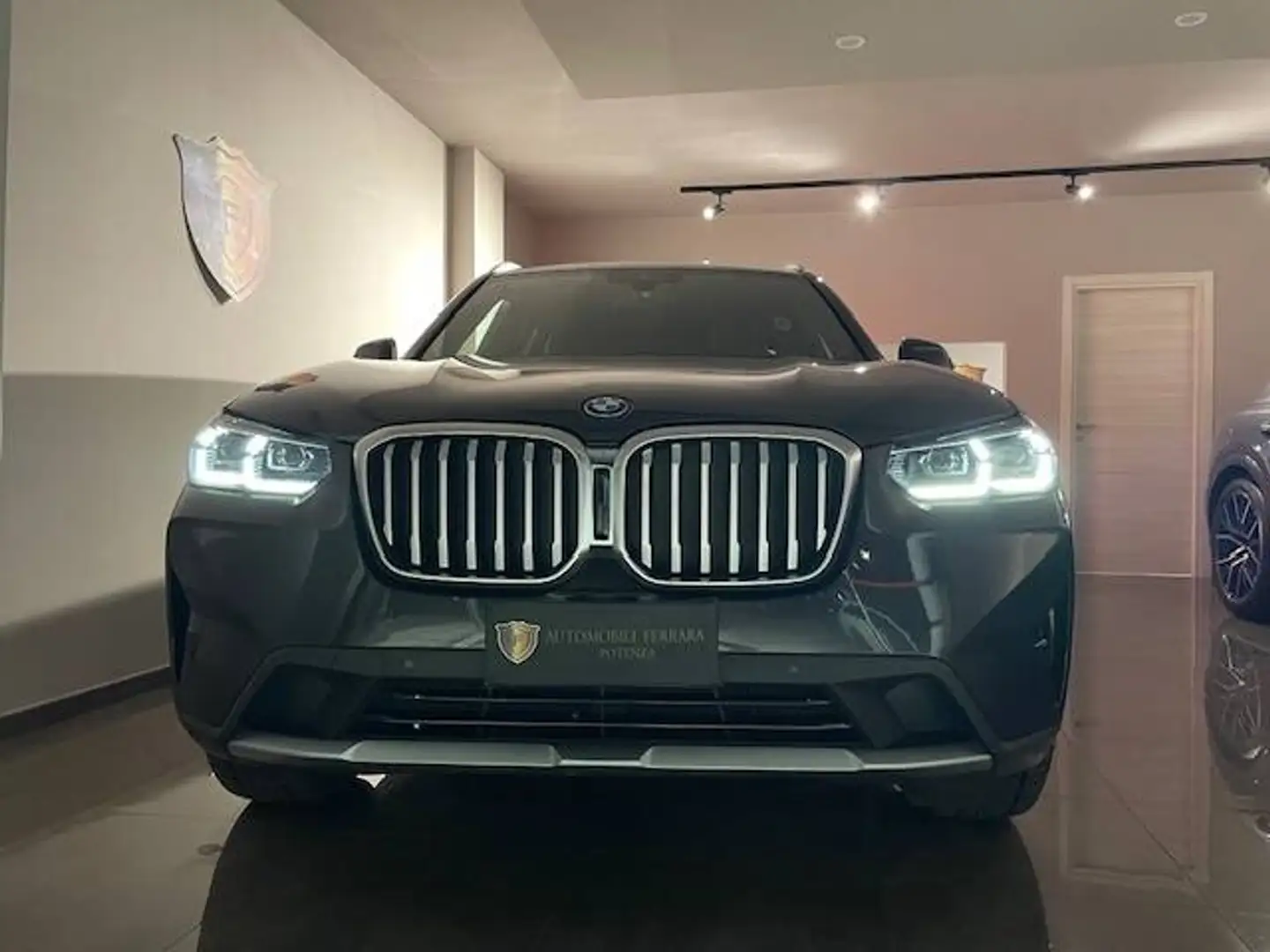 BMW X3 Xdrive30e auto Nero - 2
