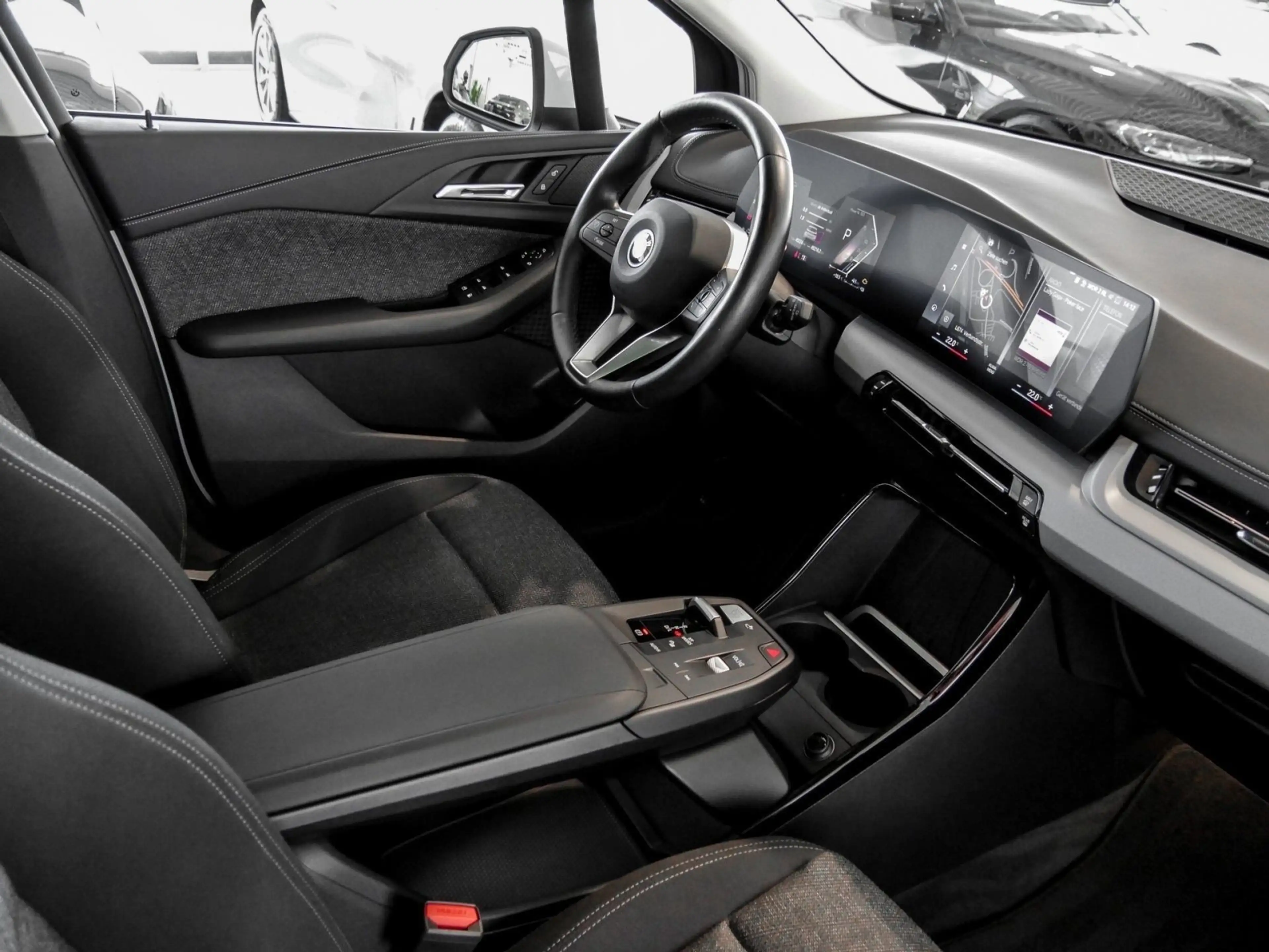 BMW 225 e xDrive Active Tourer Anhängk. Pano DAPlus — photo 7