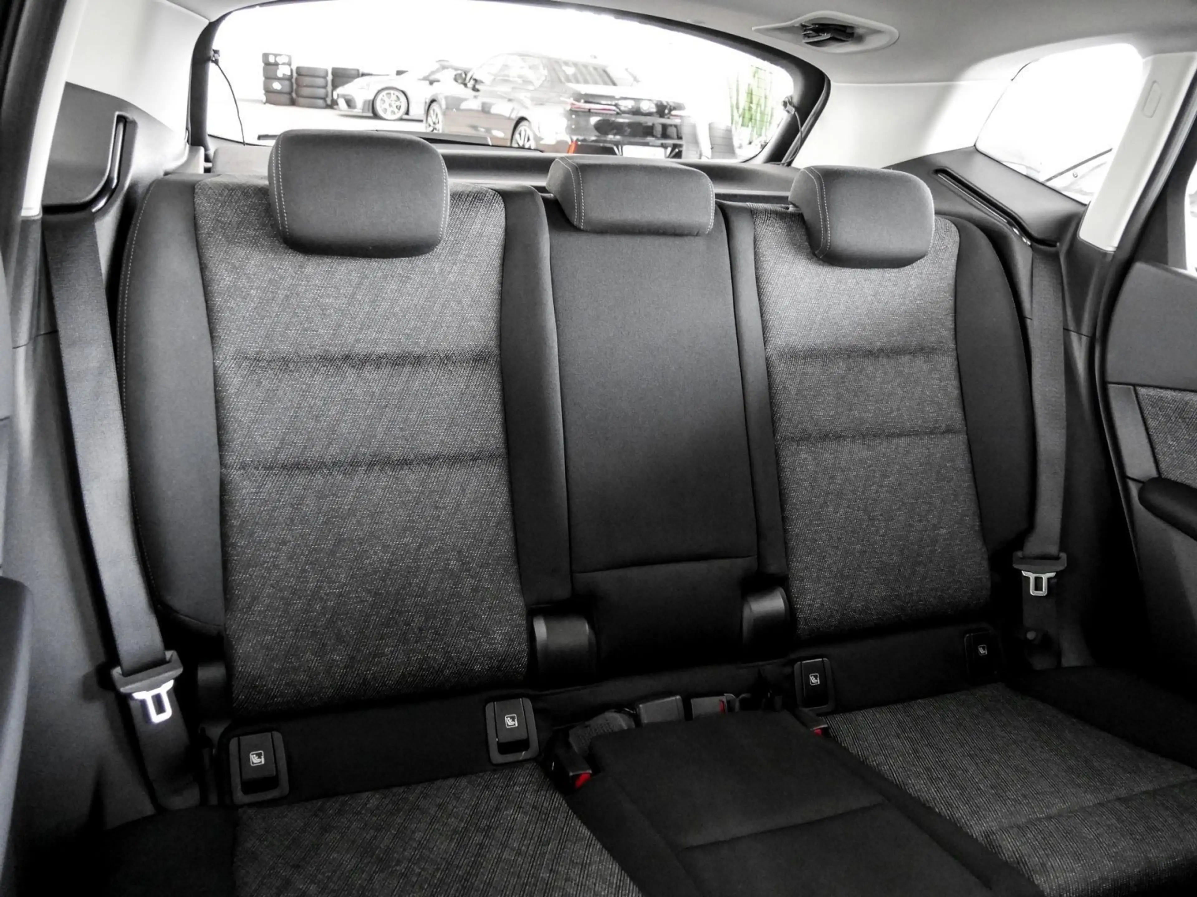 BMW 225 e xDrive Active Tourer Anhängk. Pano DAPlus — photo 10