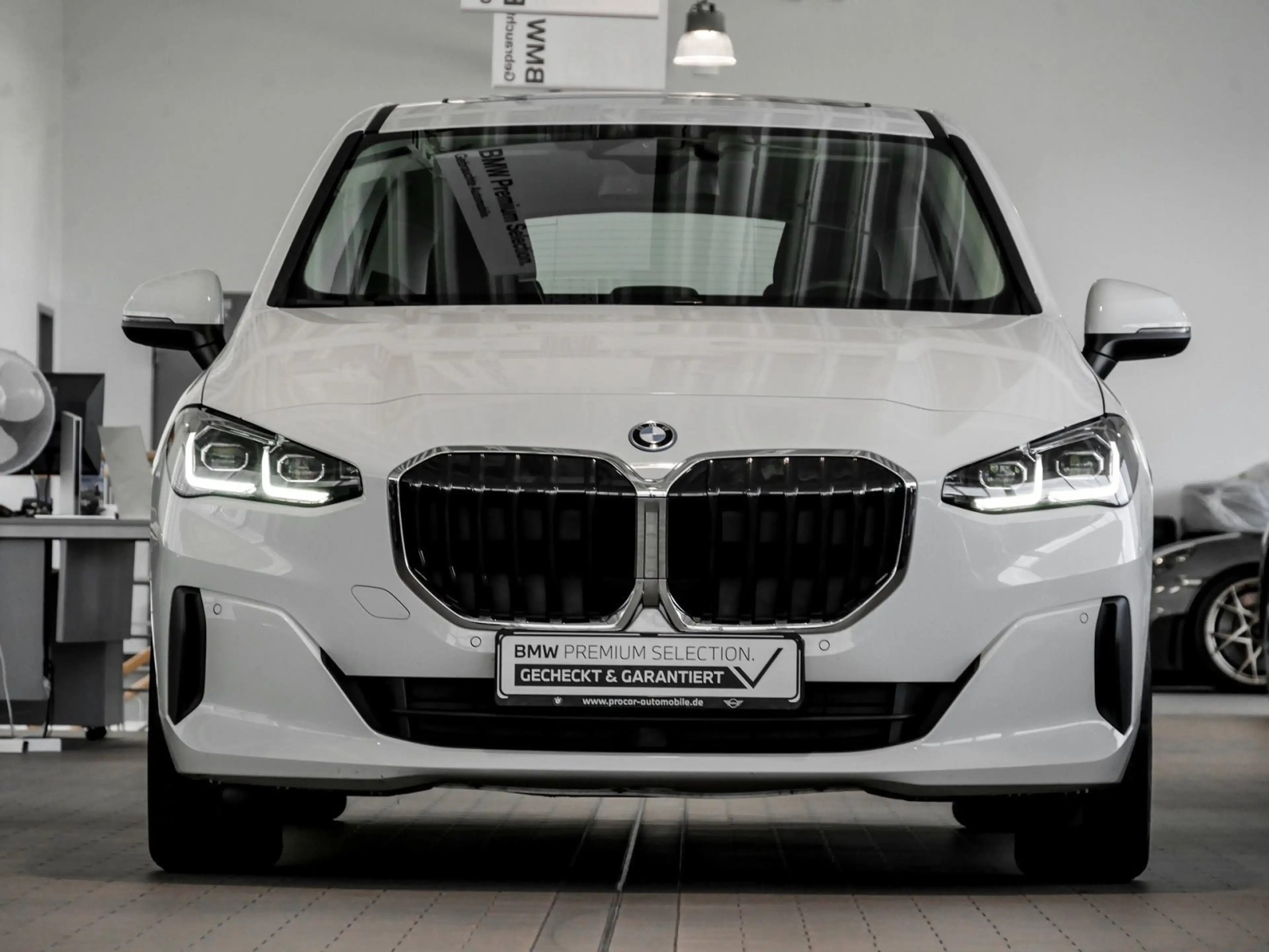BMW 225 e xDrive Active Tourer Anhängk. Pano DAPlus — photo 3