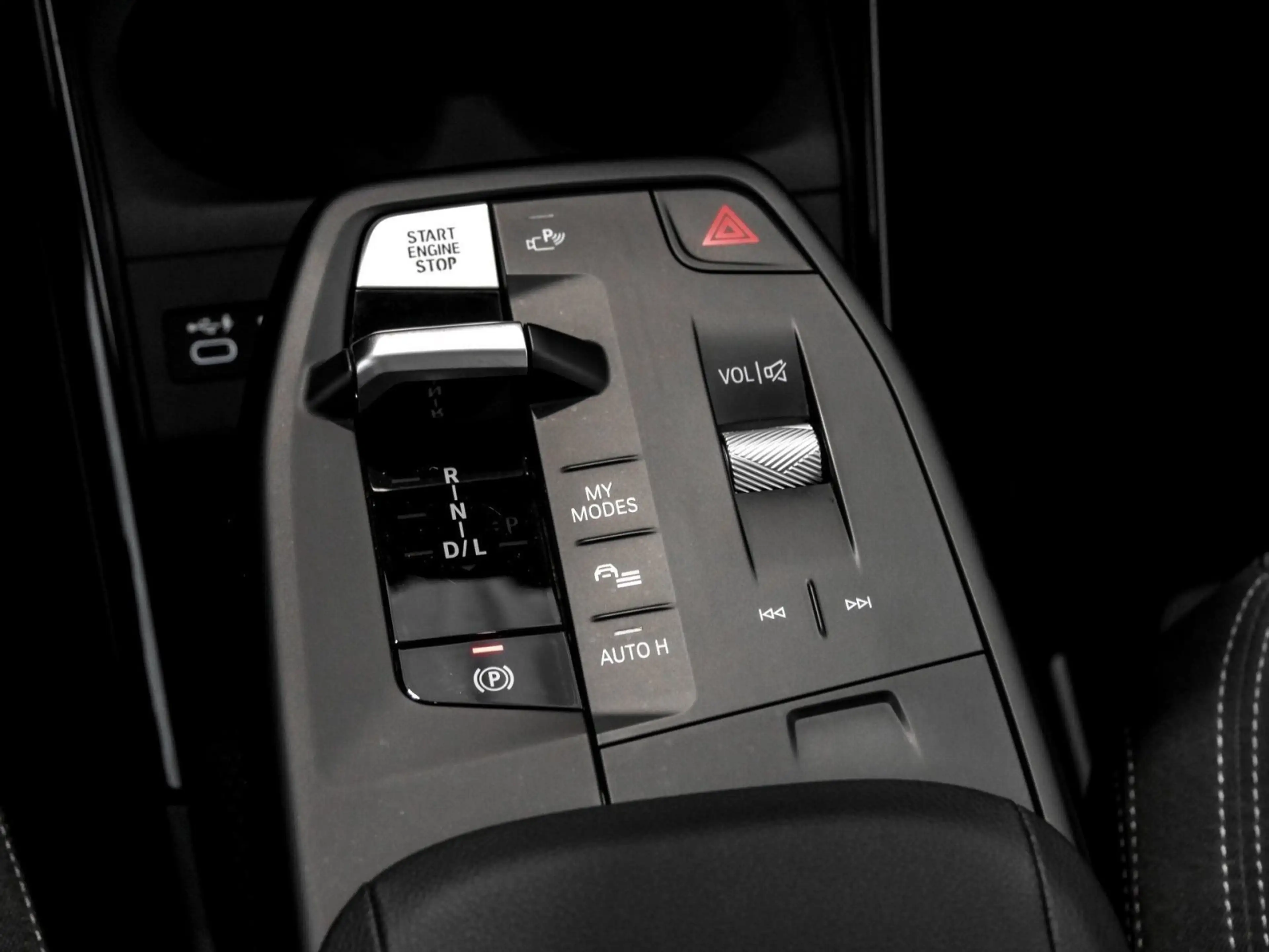 BMW 225 e xDrive Active Tourer Anhängk. Pano DAPlus — photo 14