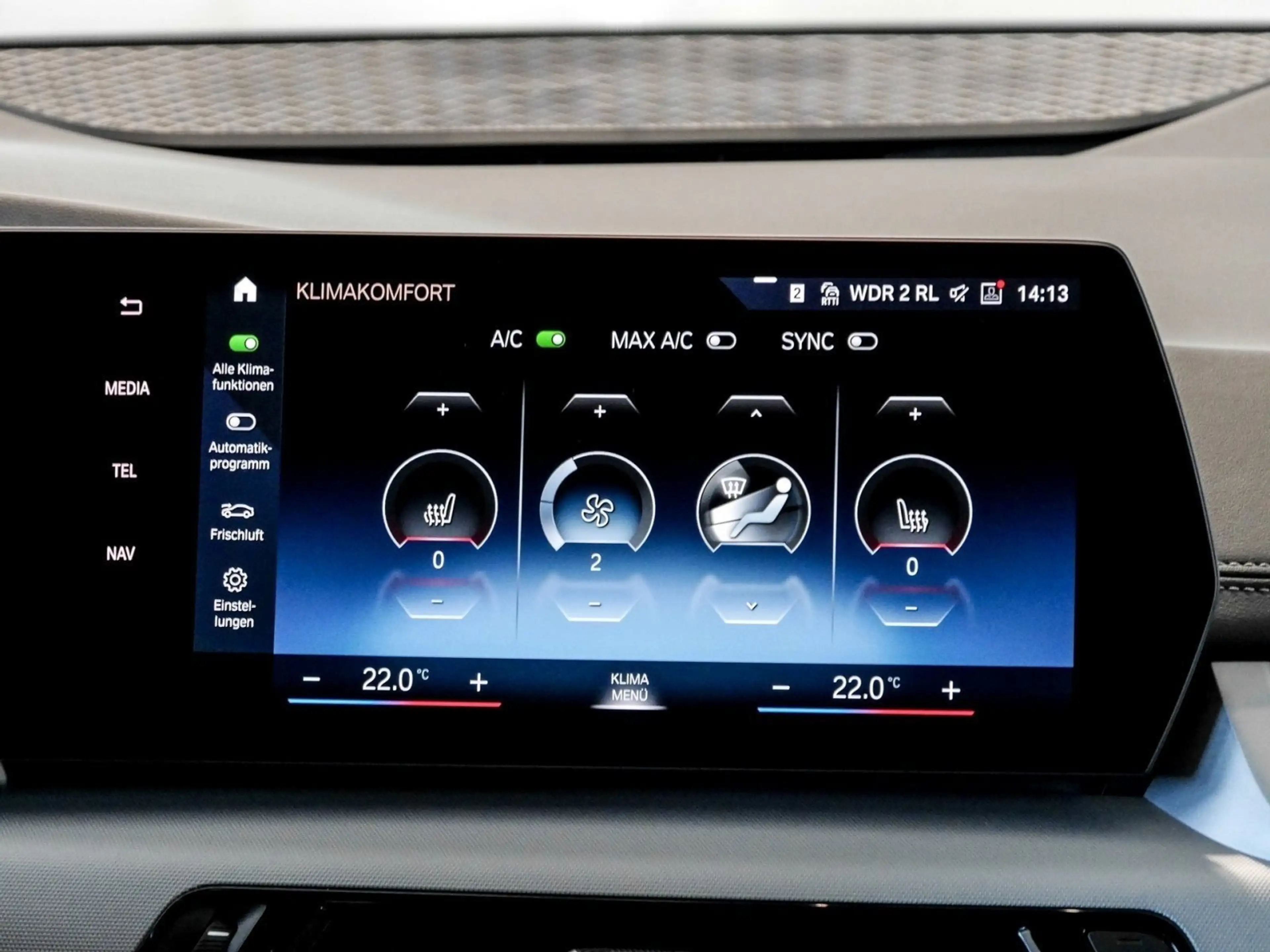 BMW 225 e xDrive Active Tourer Anhängk. Pano DAPlus — photo 12