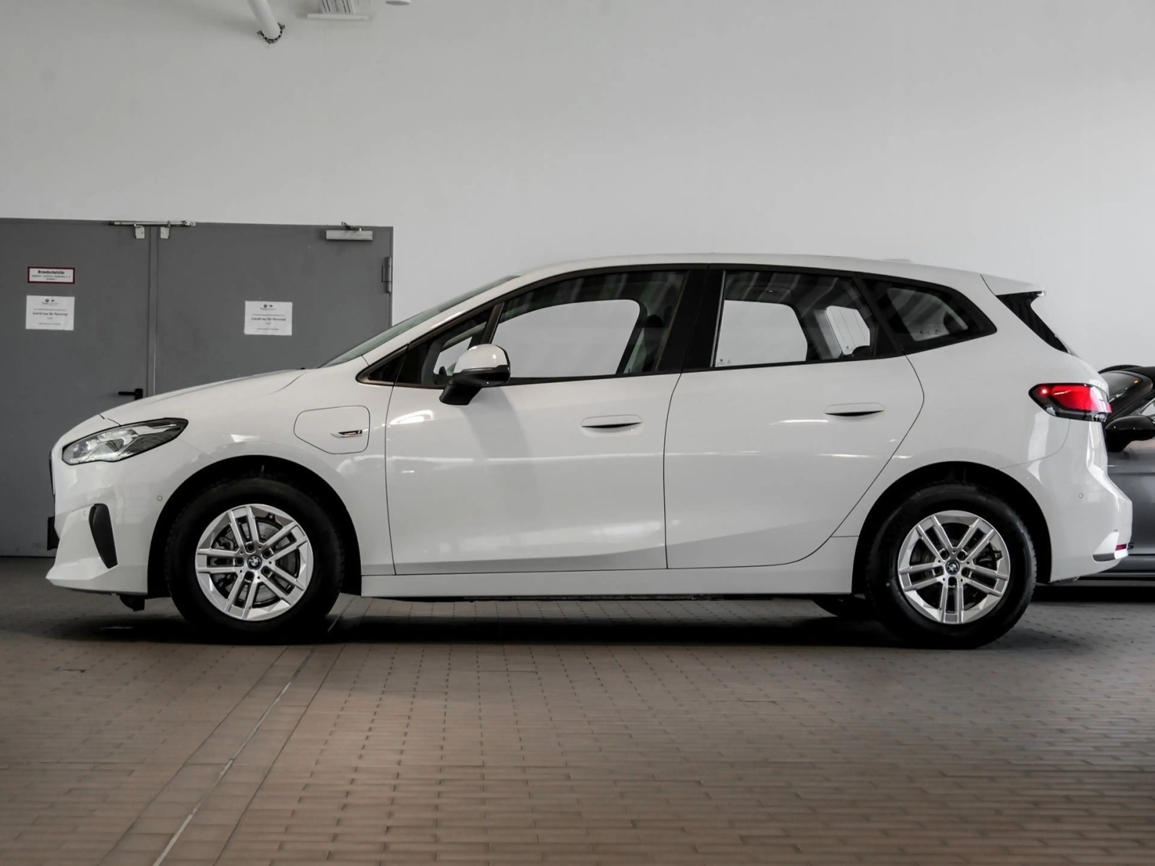 BMW 225 e xDrive Active Tourer Anhängk. Pano DAPlus — photo 5