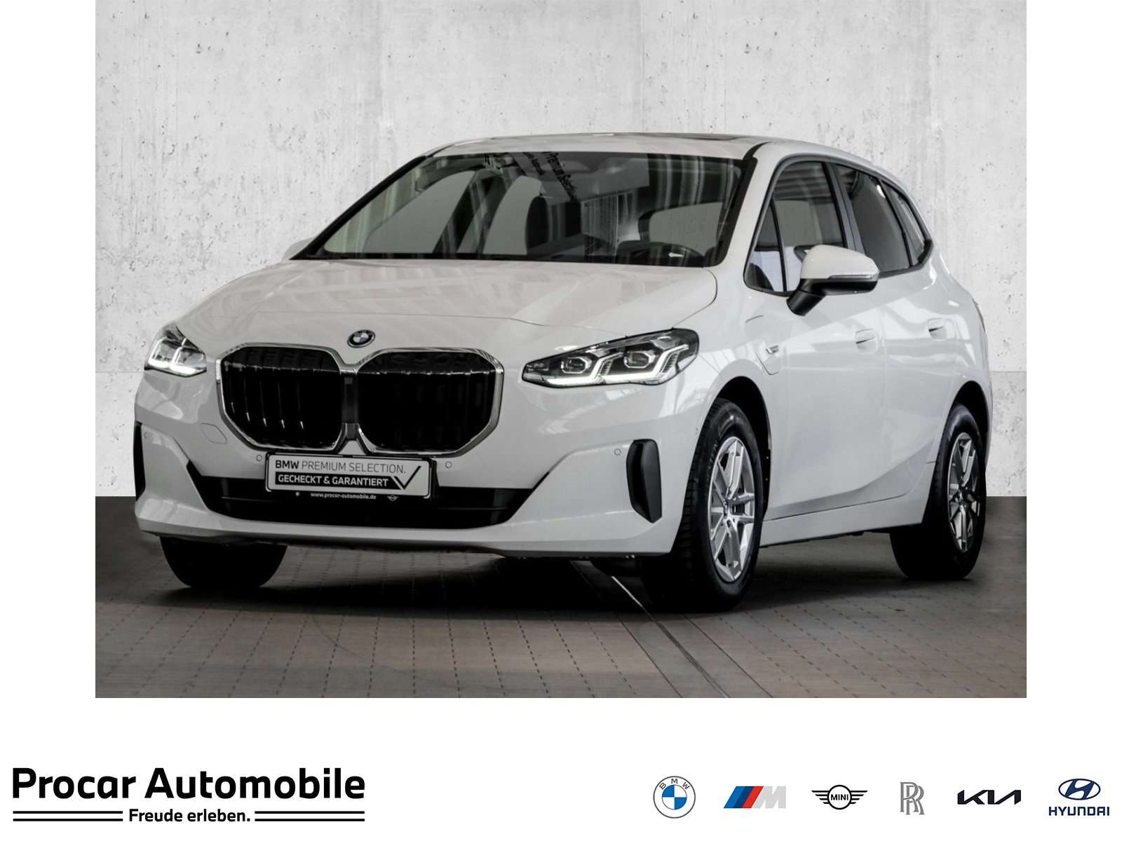 2022 BMW 225