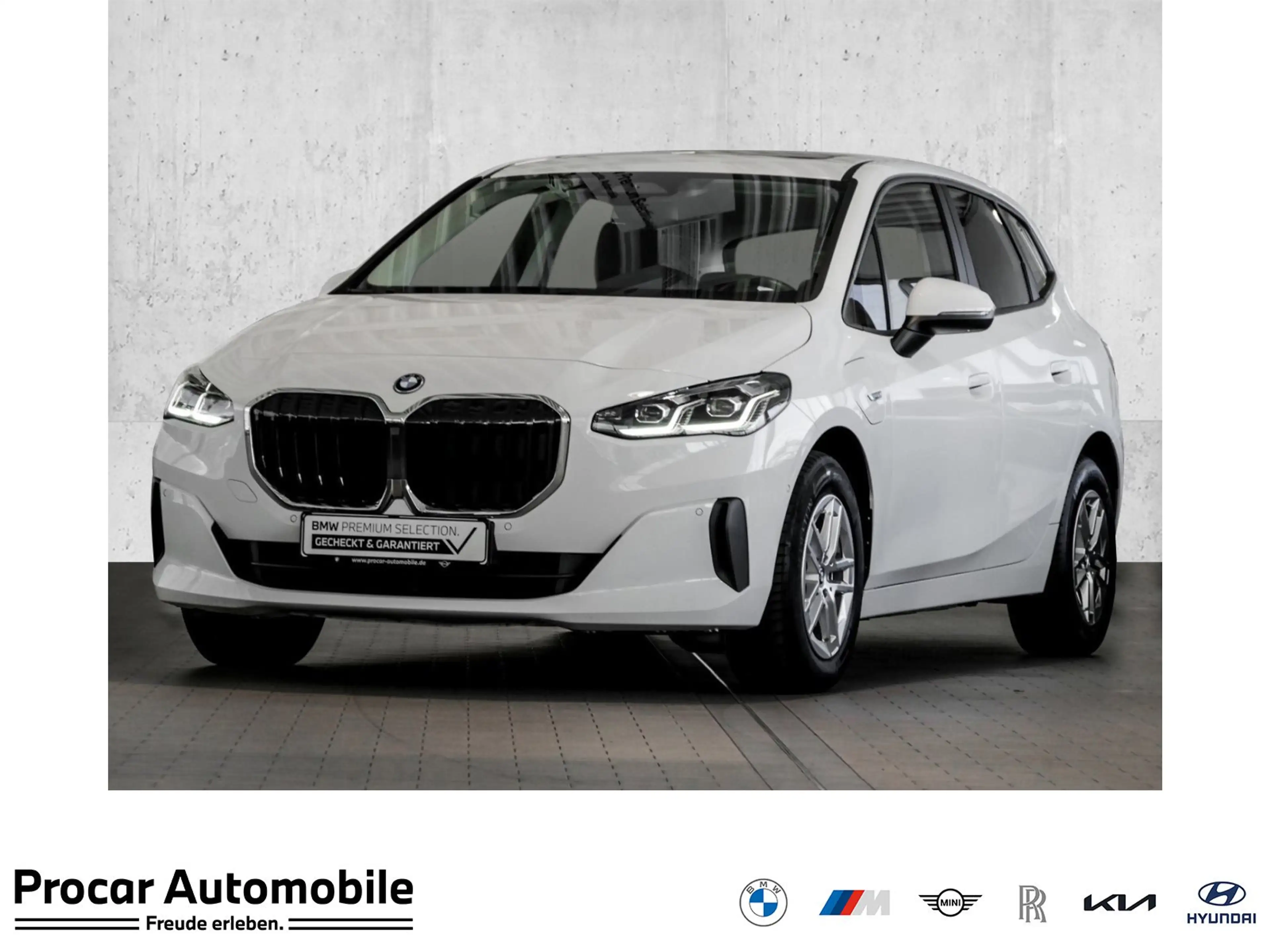 BMW 225 e xDrive Active Tourer Anhängk. Pano DAPlus