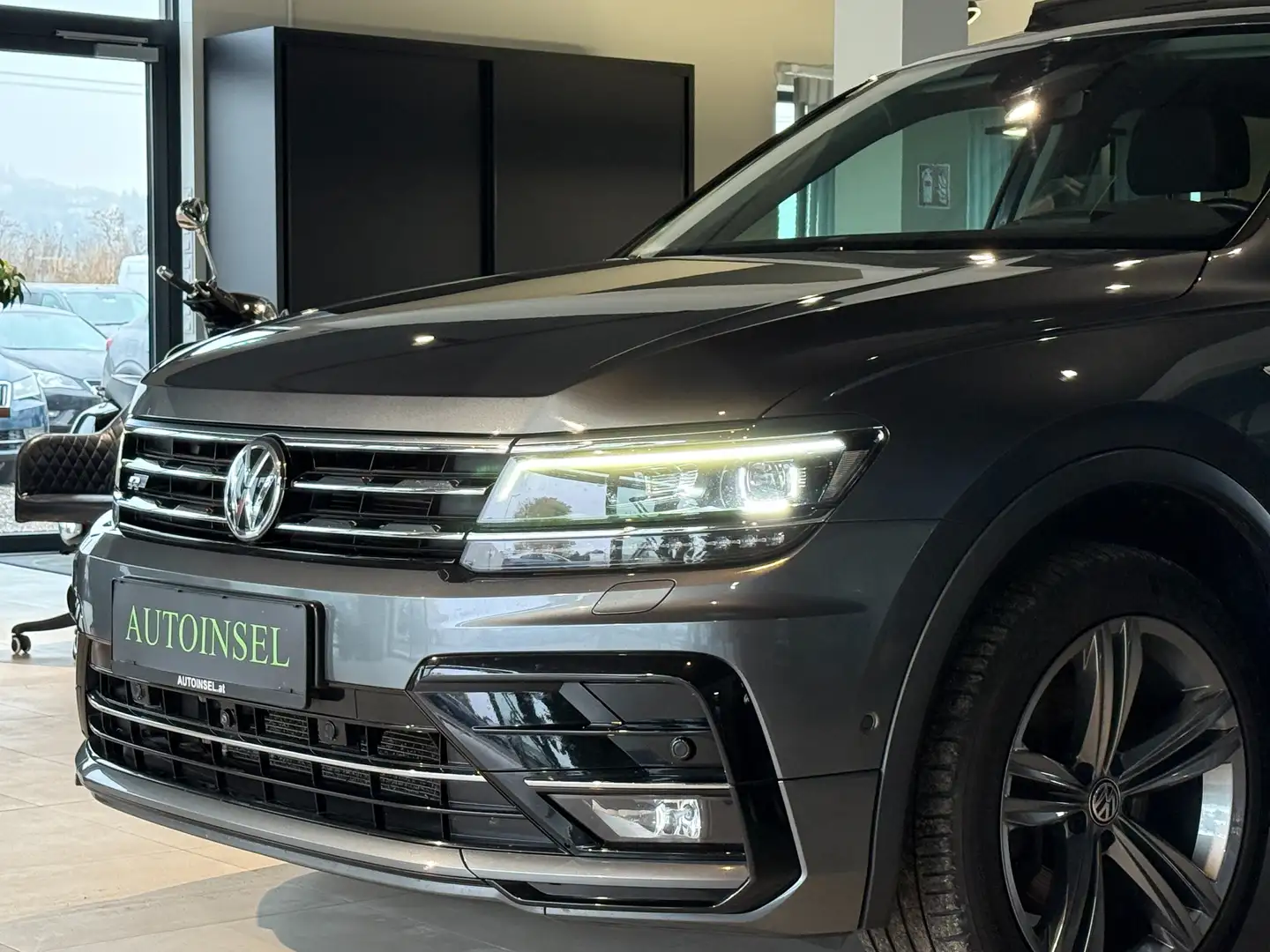 Volkswagen Tiguan Allspace R-Line 4Motion Head-Up+Panorama+Standheizung+AHK Grau - 2